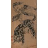 Malerei mit Tiger unter Kiefer. Tusche auf Papier