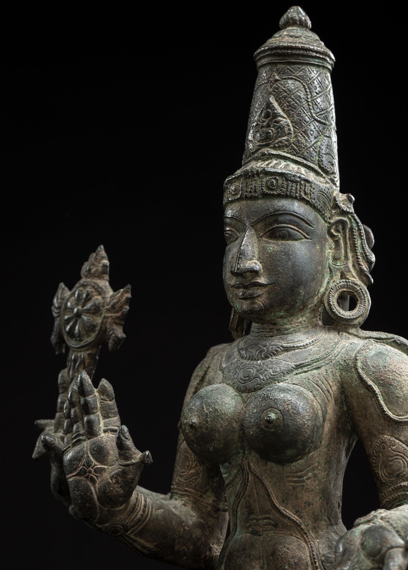 Feine und große Bronze der Vaishnavi - Bild 4 aus 8