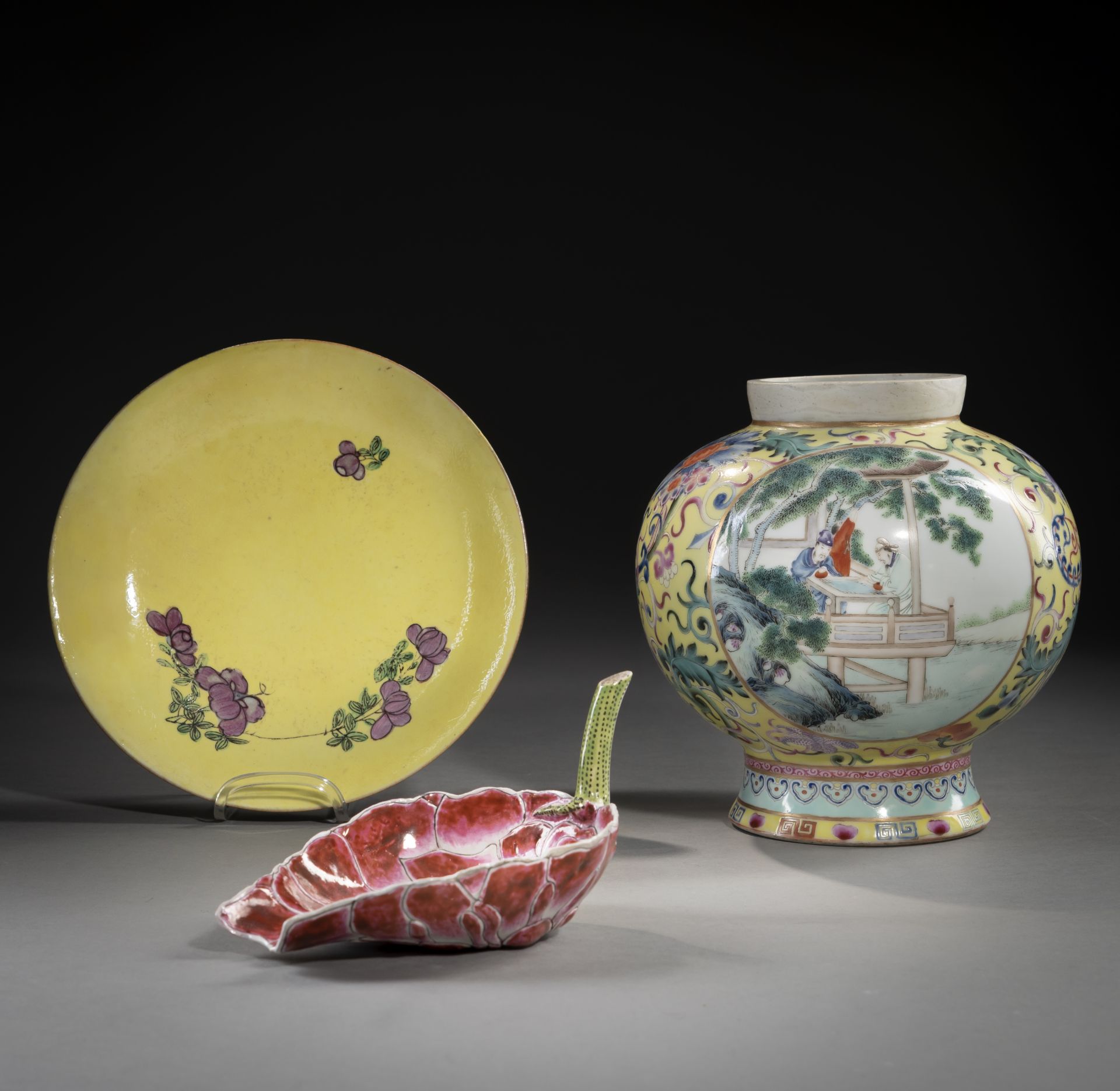 A YELLOW-GROUND 'FAMILLE ROSE' PORCELAIN VASE, A YELLOW DISH, AND A LOTUS-SHAPED LIBATION VESSEL