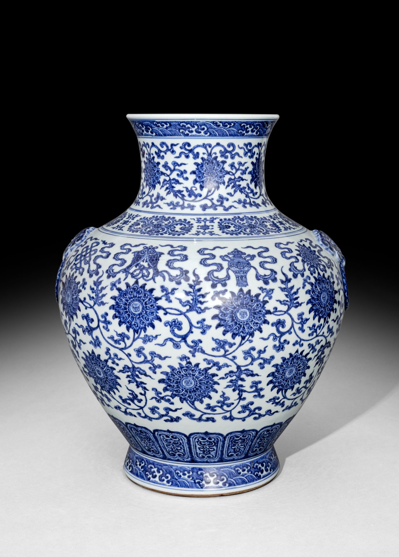 Feine kaiserliche Vase in 'Hu'-Form - Bild 9 aus 16