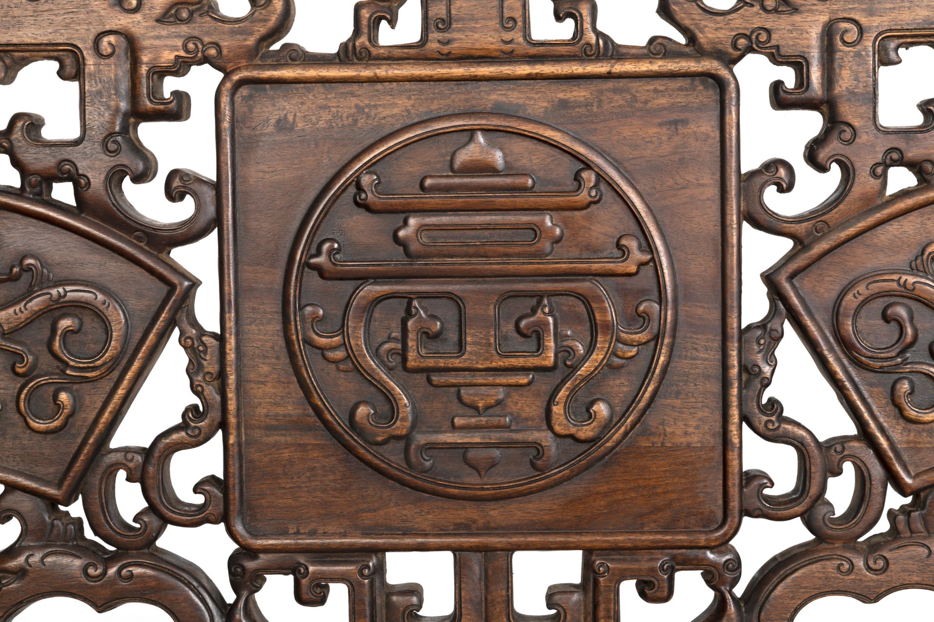 A FINELY CARVED HARDWOOD THRONE - Image 10 of 11