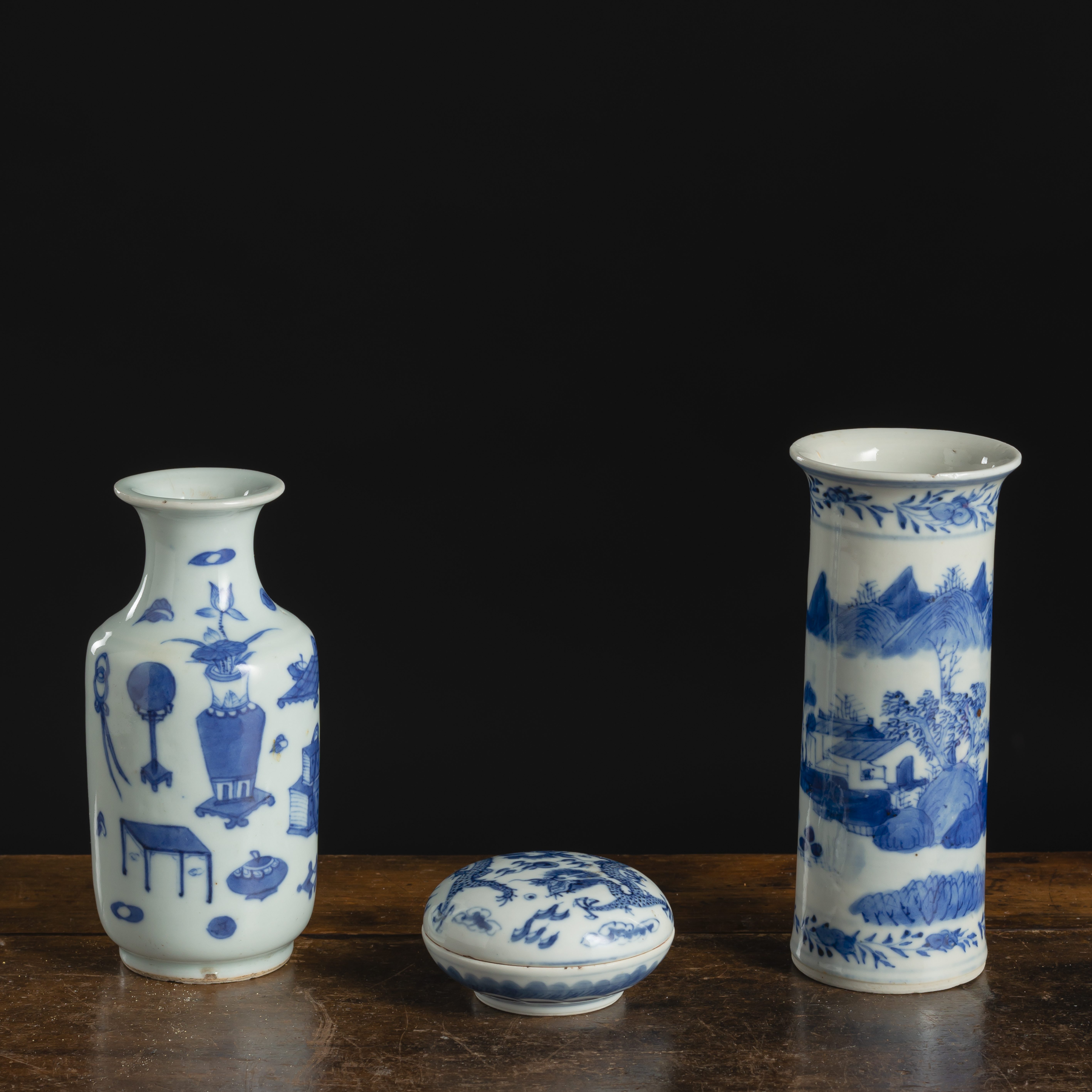 TWO SMALL BLUE AND WHITE PORCELAIN VASES AND A SEAL PASTE BOX AND COVER