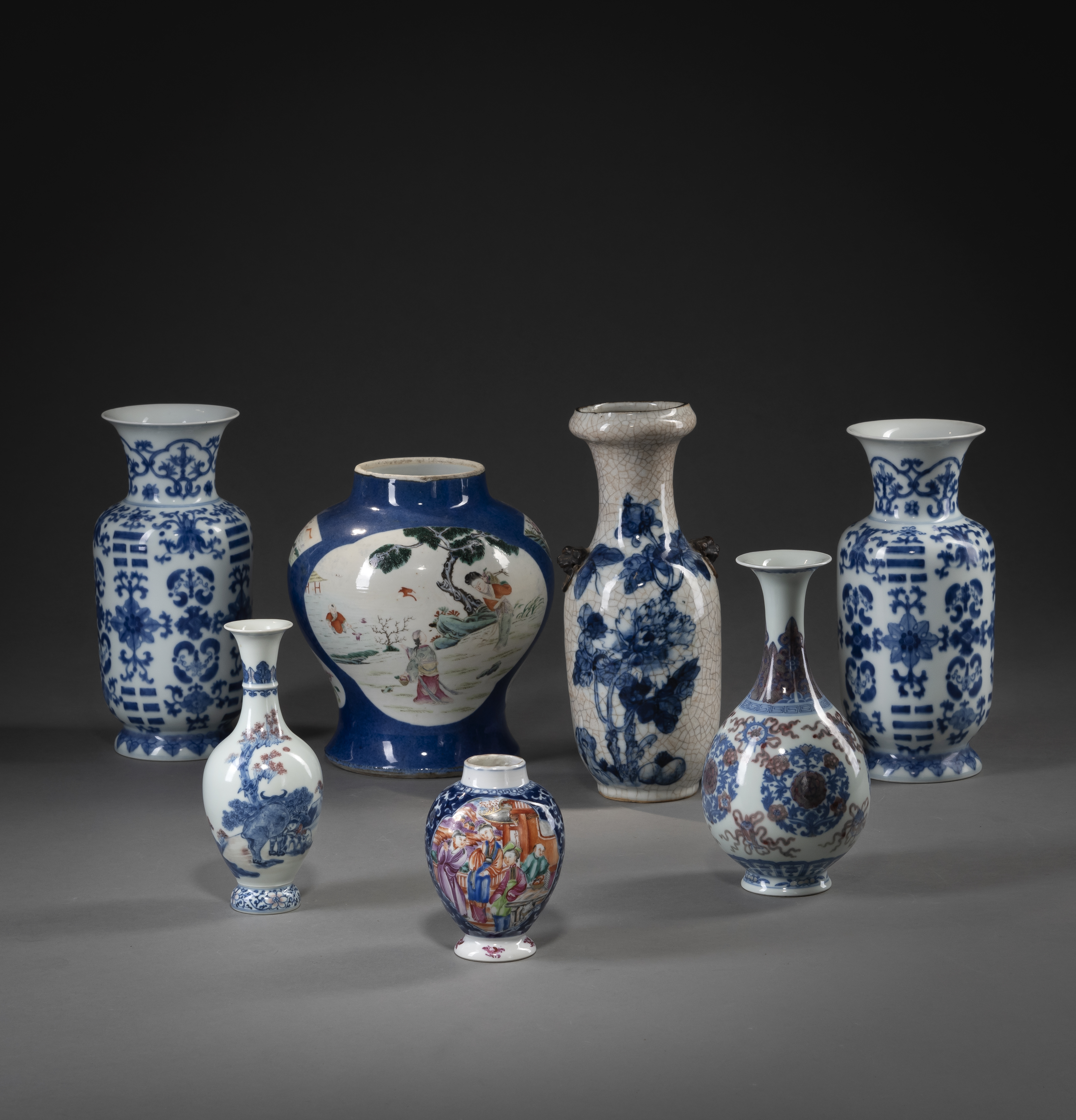 SEVEN BLUE AND WHITE PORCELAIN VASES SHOWING FIGURES, A LANDSCAPE, AND TRIGRAMS - Image 2 of 5