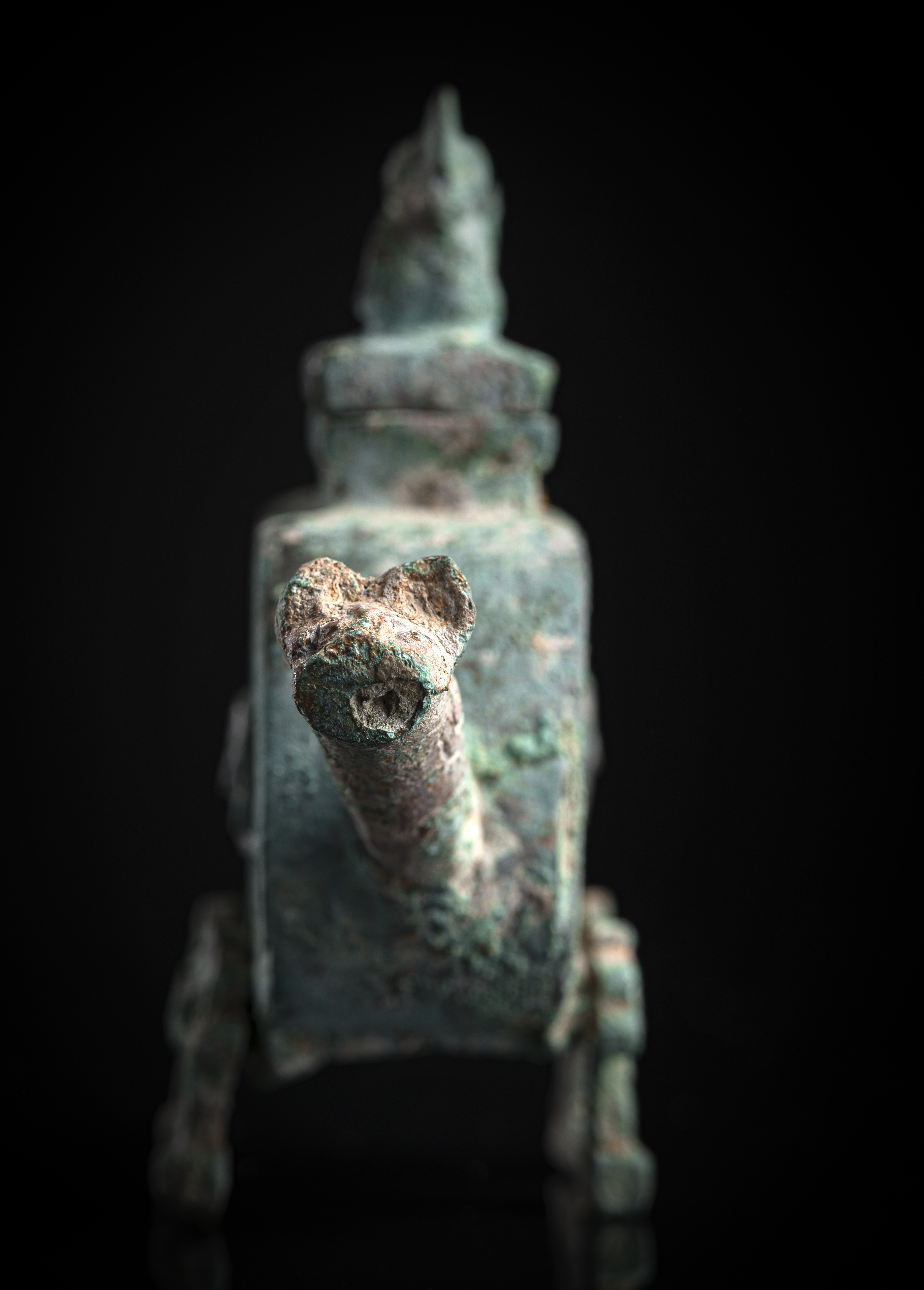 A SMALL ARCHAIC BRONZE EWER 'HE' - Image 3 of 4