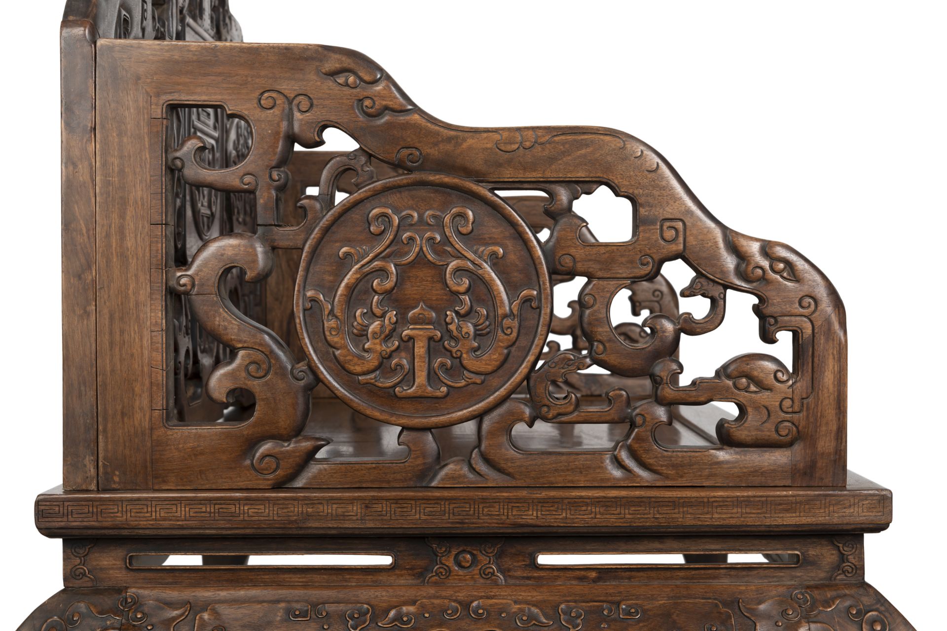 A FINELY CARVED HARDWOOD THRONE - Image 8 of 11