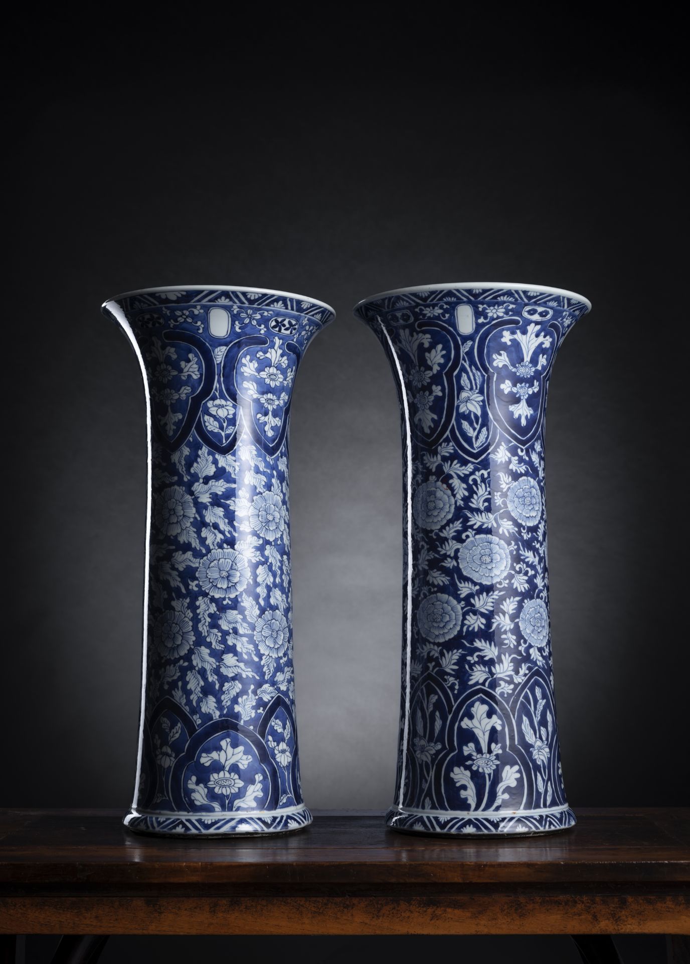 A FINE AND VERY RARE PAIR OF BLUE AND WHITE VASES WITH DIFFERENT FLOWERS SCROLLWORK FROM THE COLLEC - Image 2 of 7