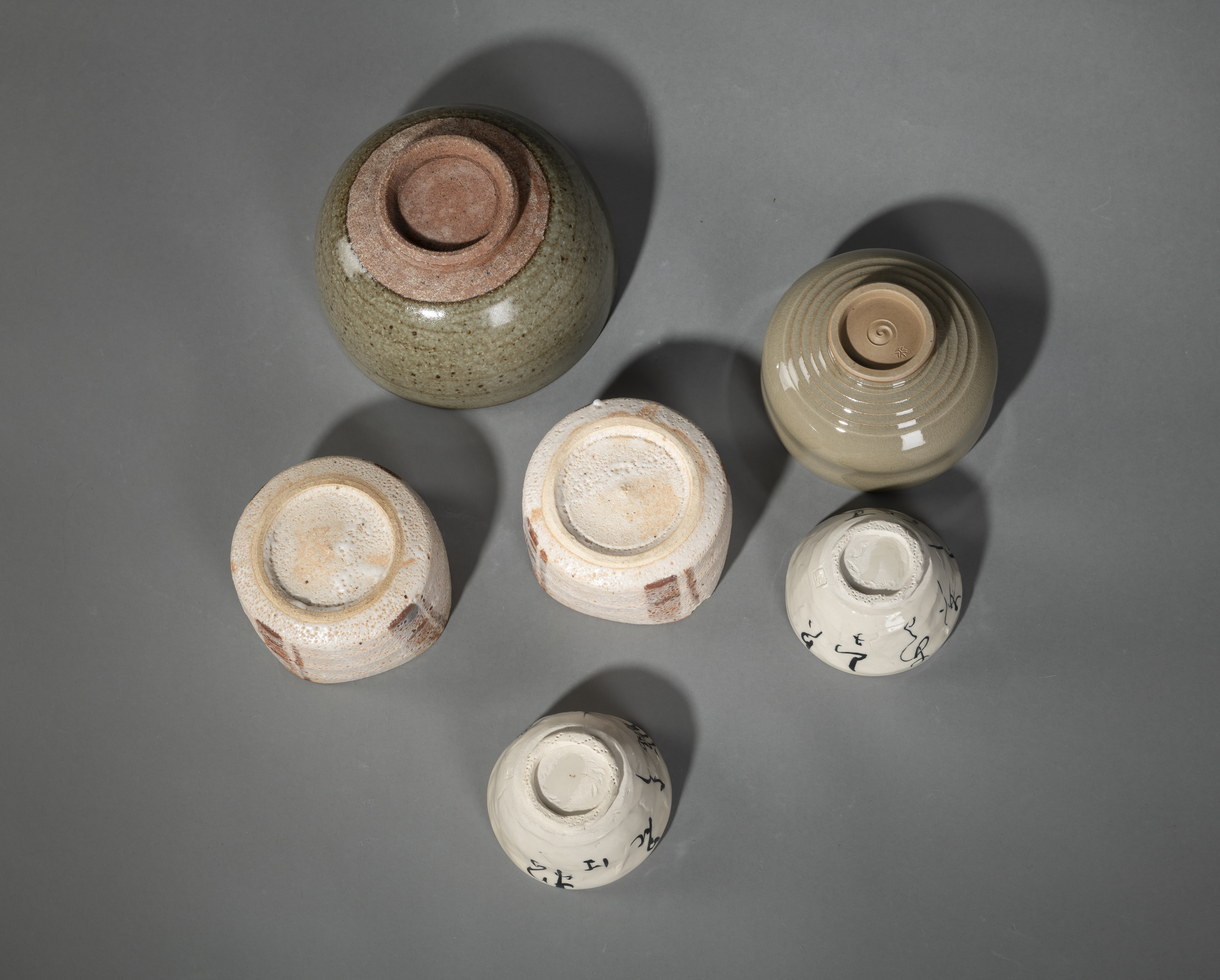 SIX STUDIO CERAMIC BOWLS - Image 5 of 5