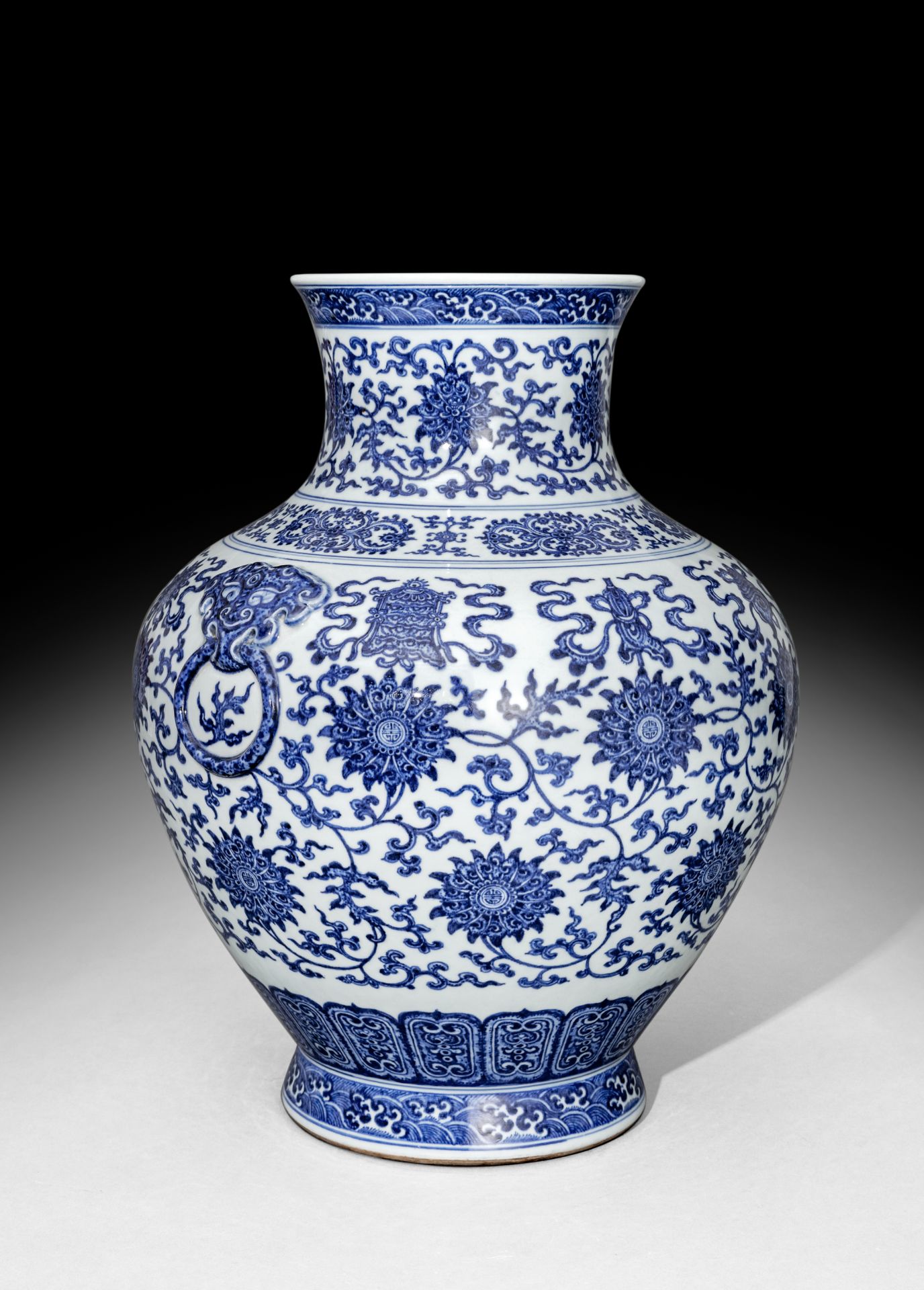 Feine kaiserliche Vase in 'Hu'-Form - Bild 10 aus 16