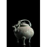 Dreibeiniger Wasserspender 'He' aus Bronze