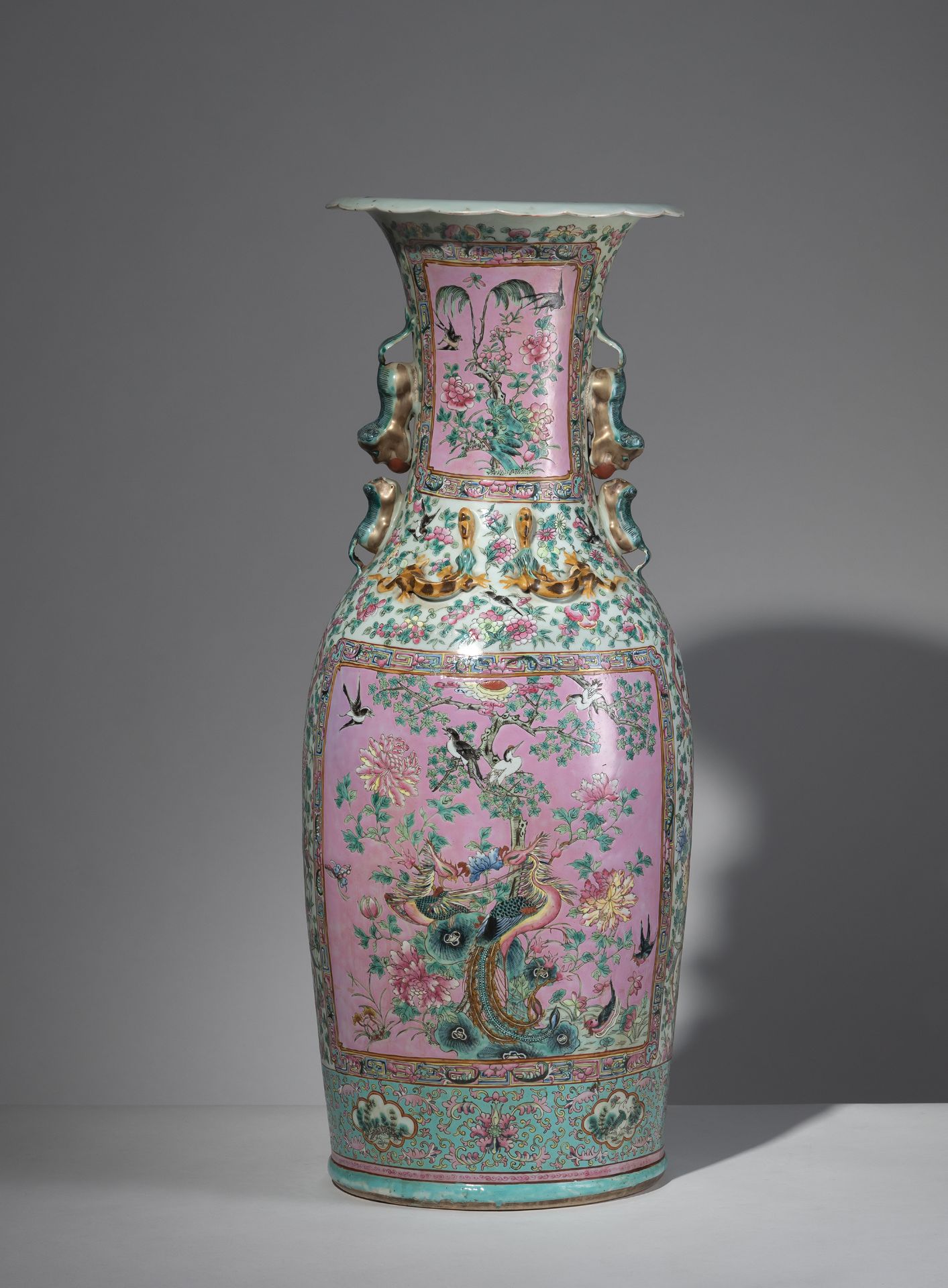 A LARGE 'FAMILLE ROSE' NYONYA STRAITS / PERANAKAN PORCELAIN VASE WITH PEACOCKS AND FLORAL SCROLLS