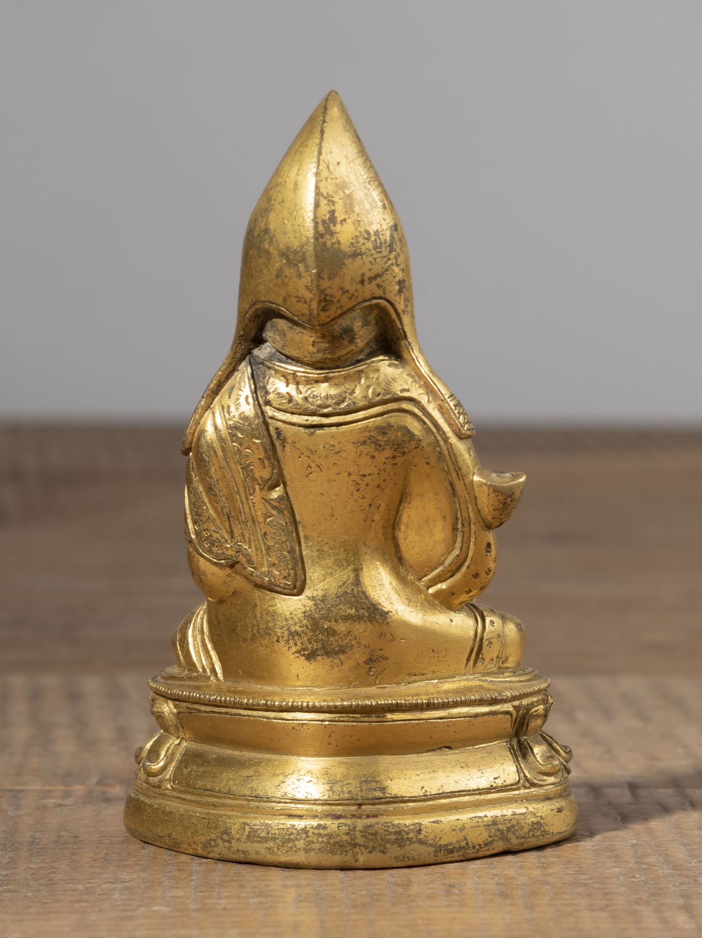 Feuervergoldete Figur aus Bronze vermutlich Tsongkhapa - Bild 4 aus 6