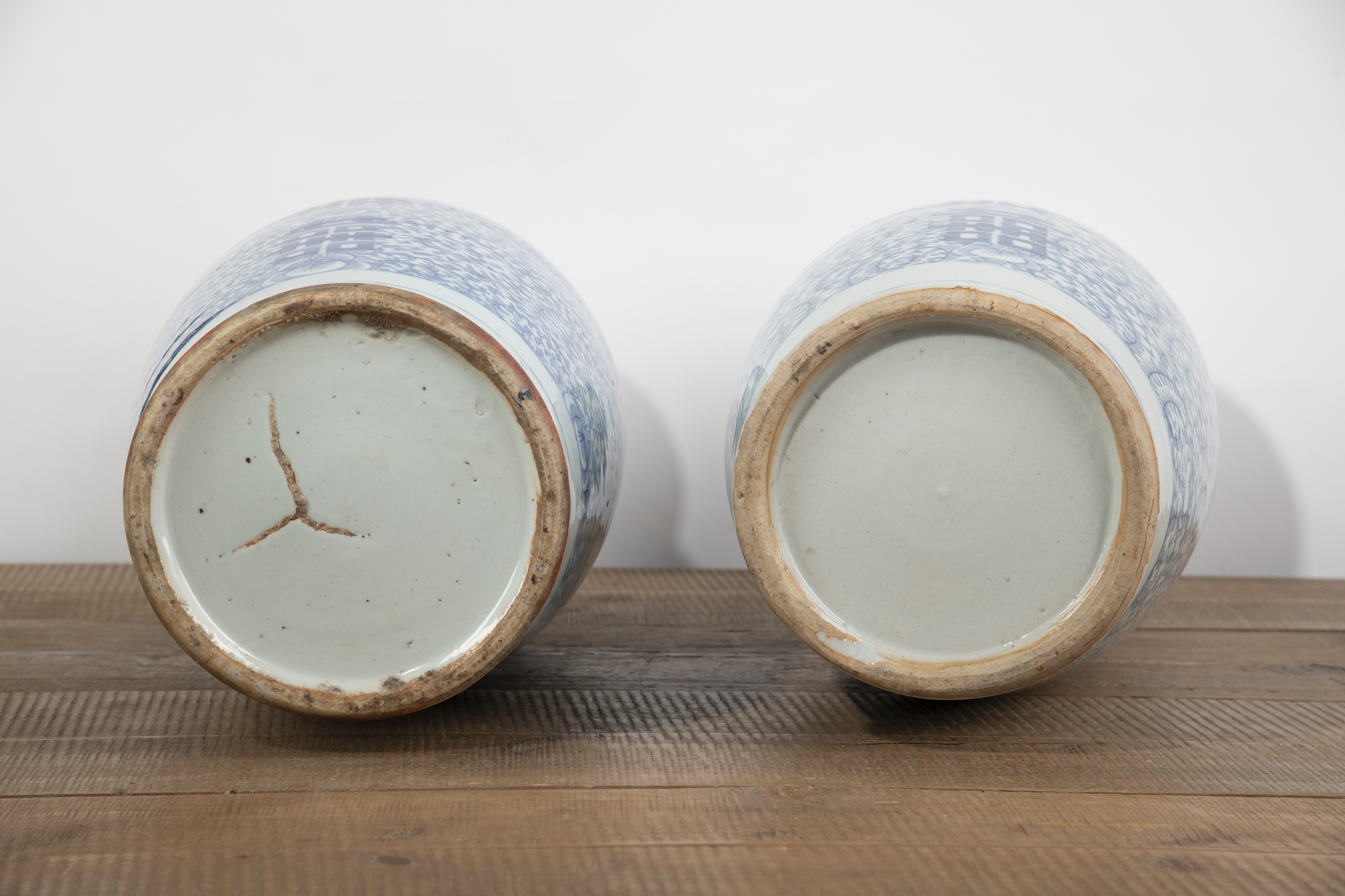 TWO BLUE AND WHITE 'SHUANGXI' PORCELAIN VASES - Image 4 of 4