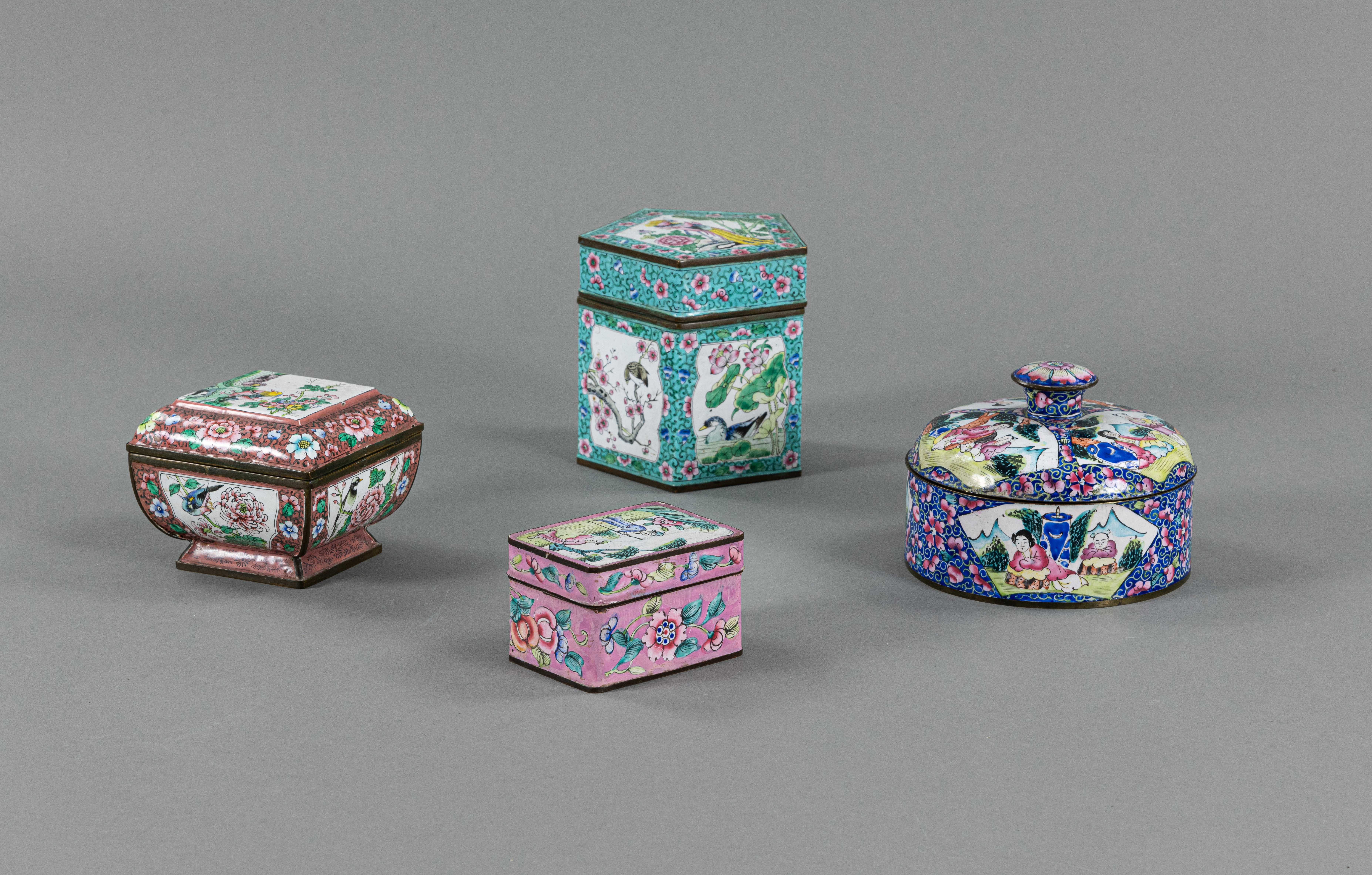 FOUR CANTON-ENAMEL BOXES AND WITH COVERS - Image 2 of 3