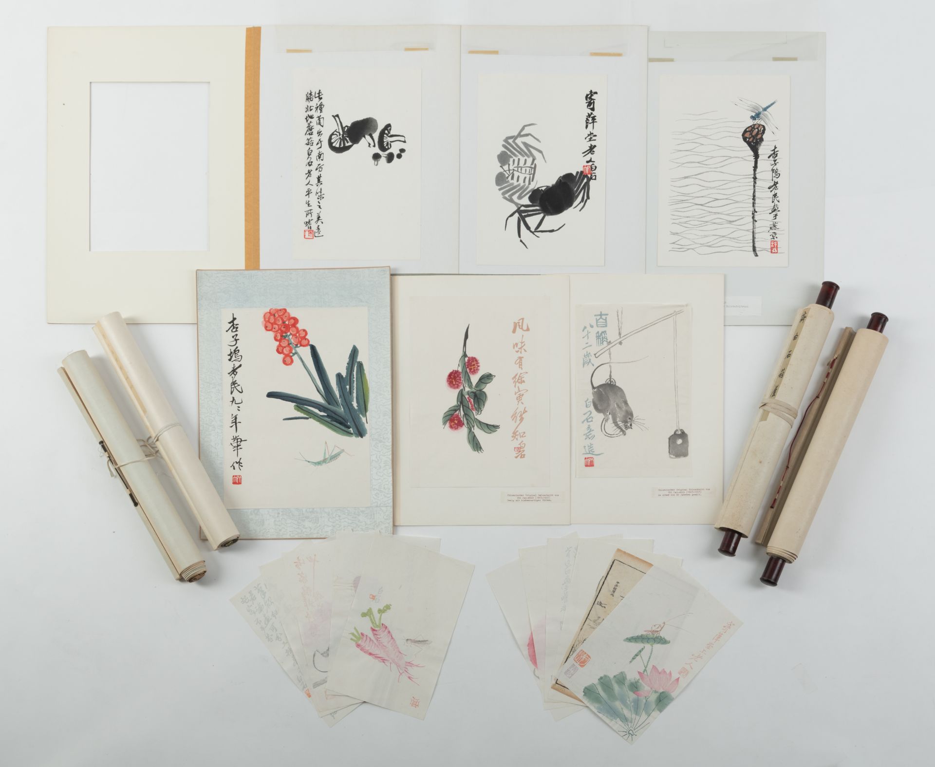 FOUR HANGING SCROLLS WITH COLOR WOODBLOCK PRINTS ('MU BAN SHUI YIN') OF FLORAL DEPICTIONS AFTER QI