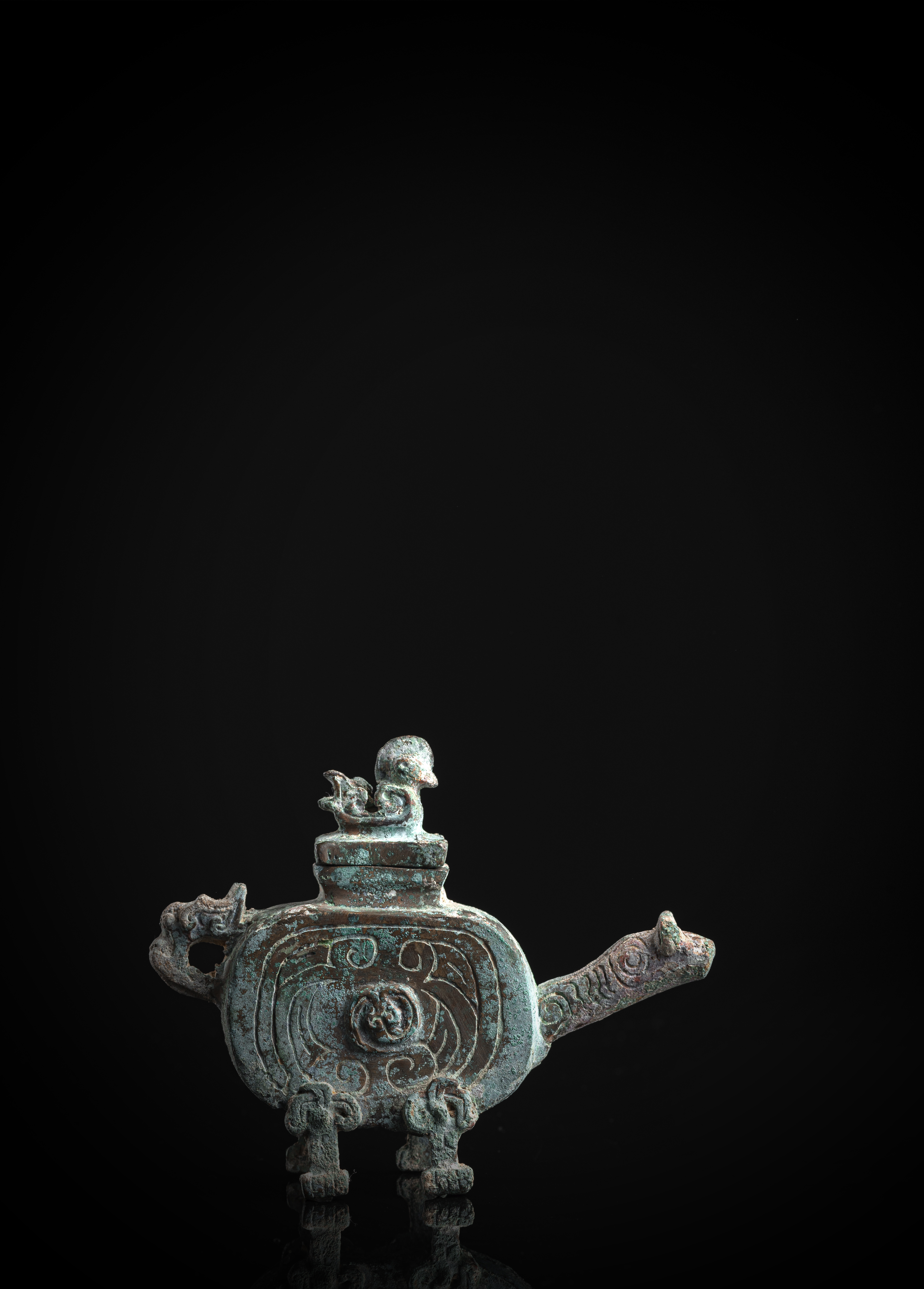 A SMALL ARCHAIC BRONZE EWER 'HE' - Image 2 of 4