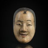 Nô-Maske eines Mädchens aus Holz mit Lackauflage und Fassung und Maske eines Mannes