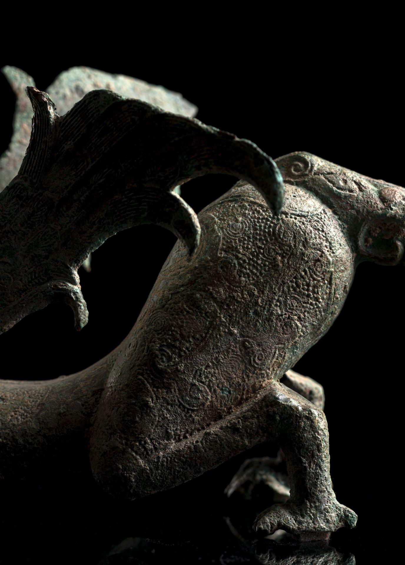 A BRONZE SCULPTURE OF AN EARTH SPIRIT OR CHIMERA - Image 6 of 6