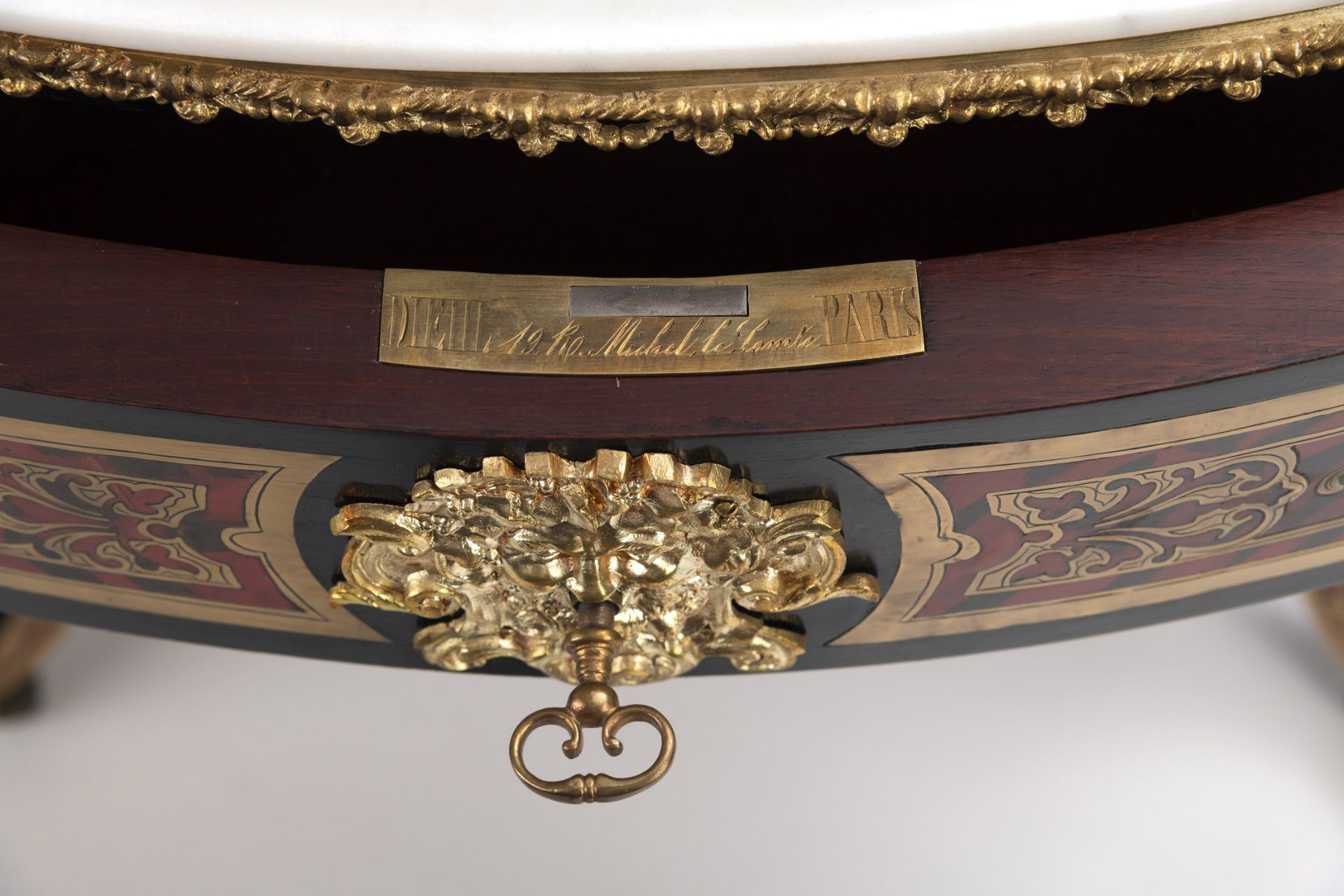 A FINE BOULLE STYLE AND BRASS MOUNTED SALON TABLE - Image 7 of 7