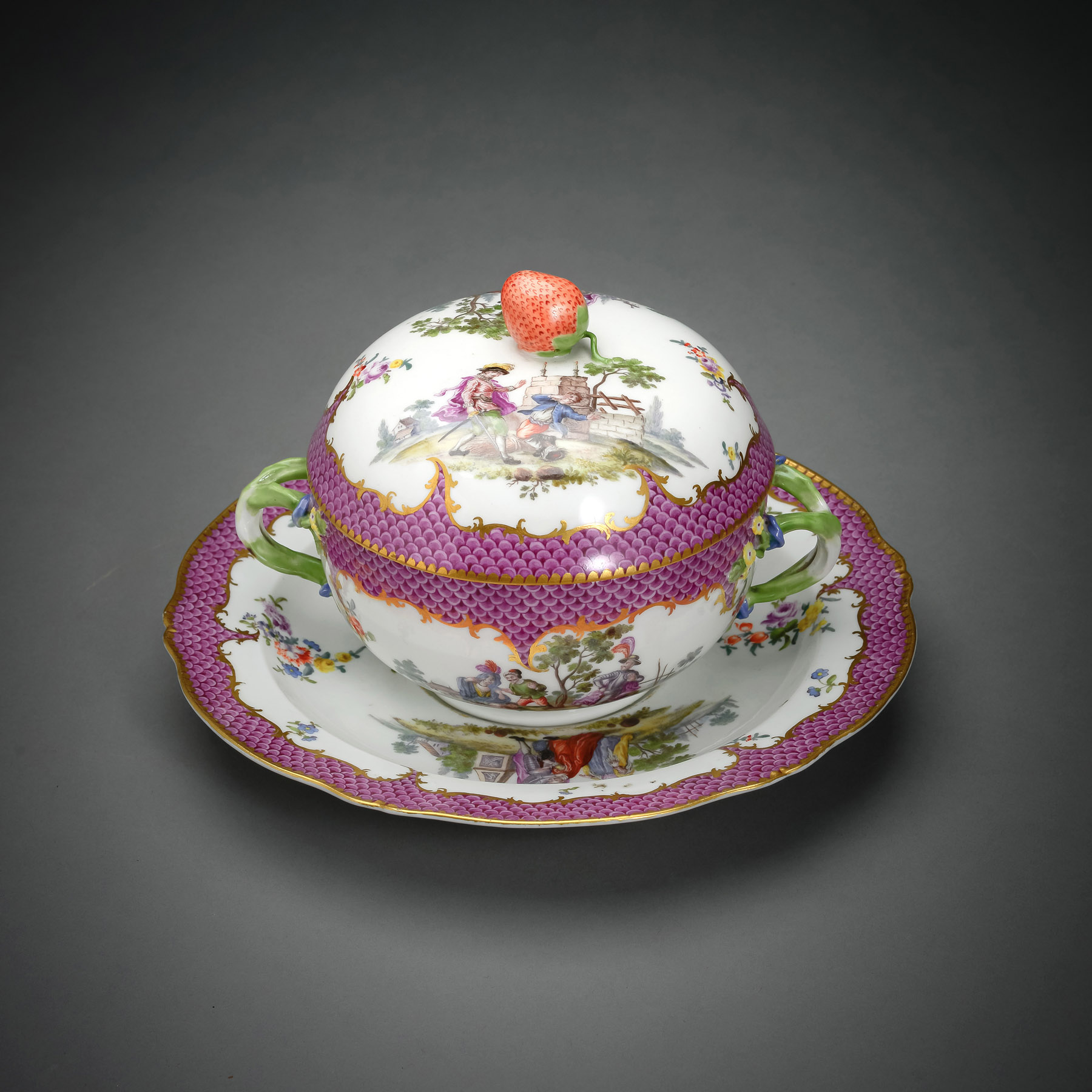 A FINE MEISSEN PORCELAIN ECUELLE WITH COVER AND DISH - Image 2 of 4