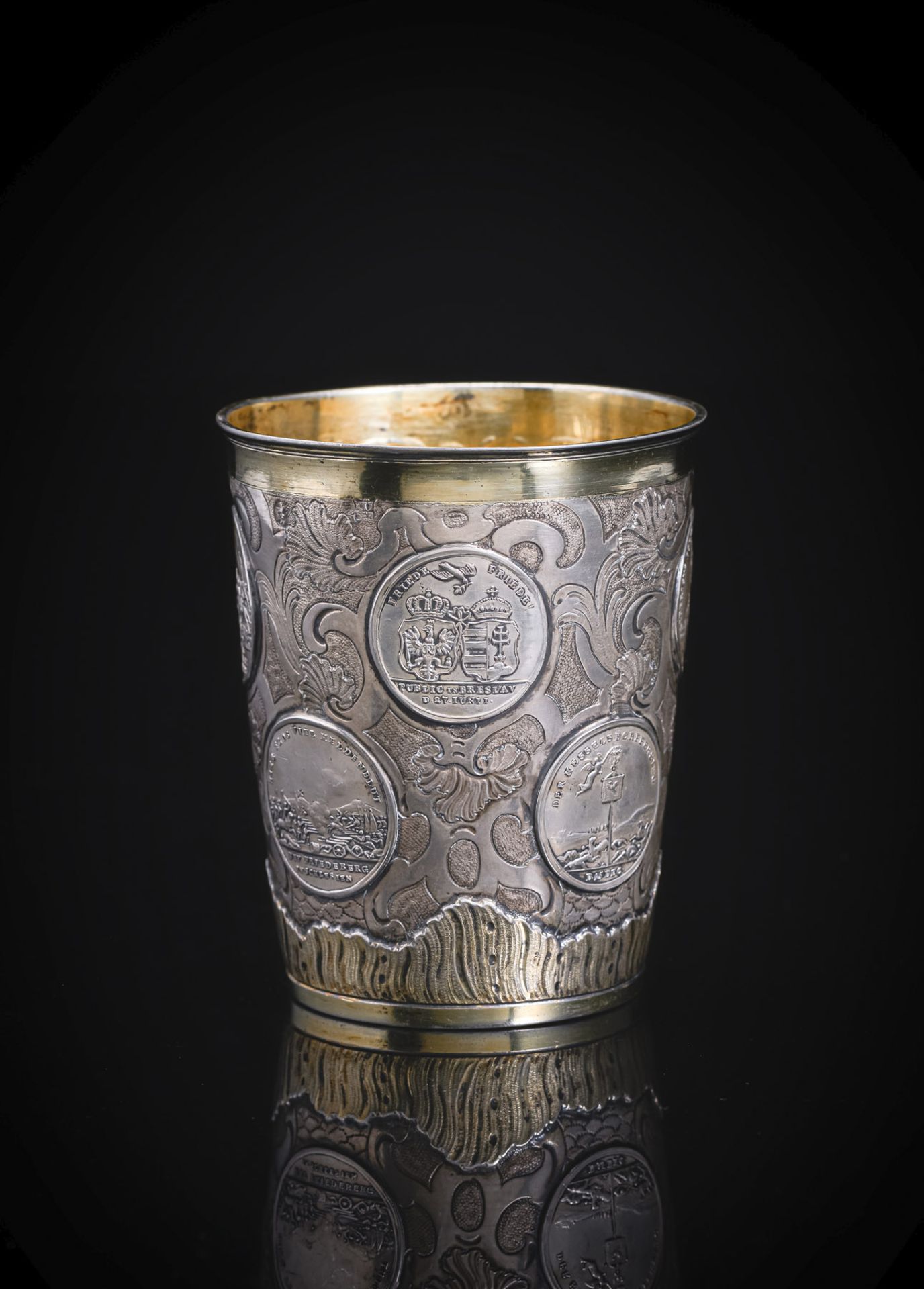 A GERMAN BAROQUE PARTIAL GILT SILVER BEAKER WITH COINS - Image 3 of 7