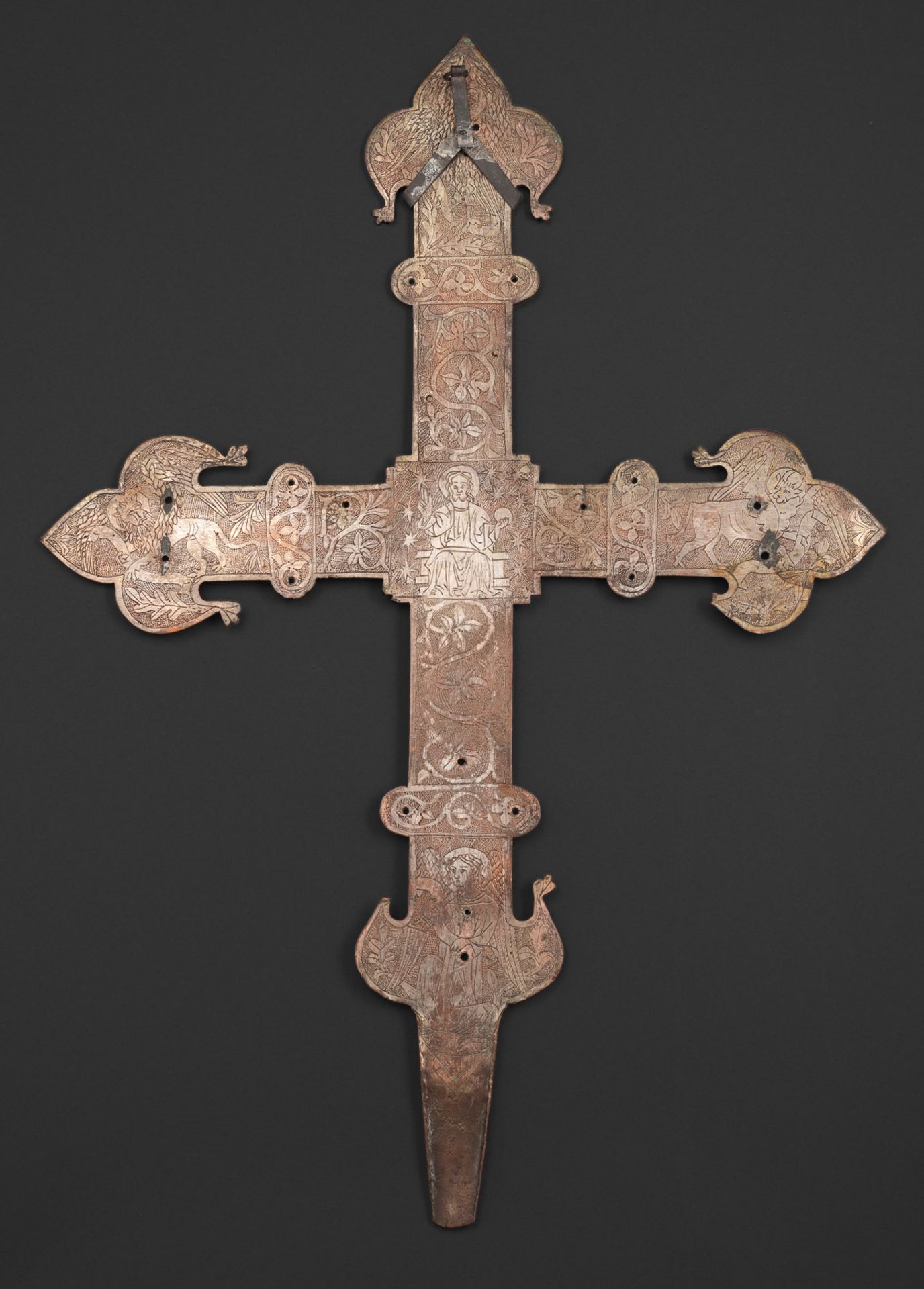 A MEDIEVAL COPPER AND BRONZE CRUCIFIX - Image 3 of 7