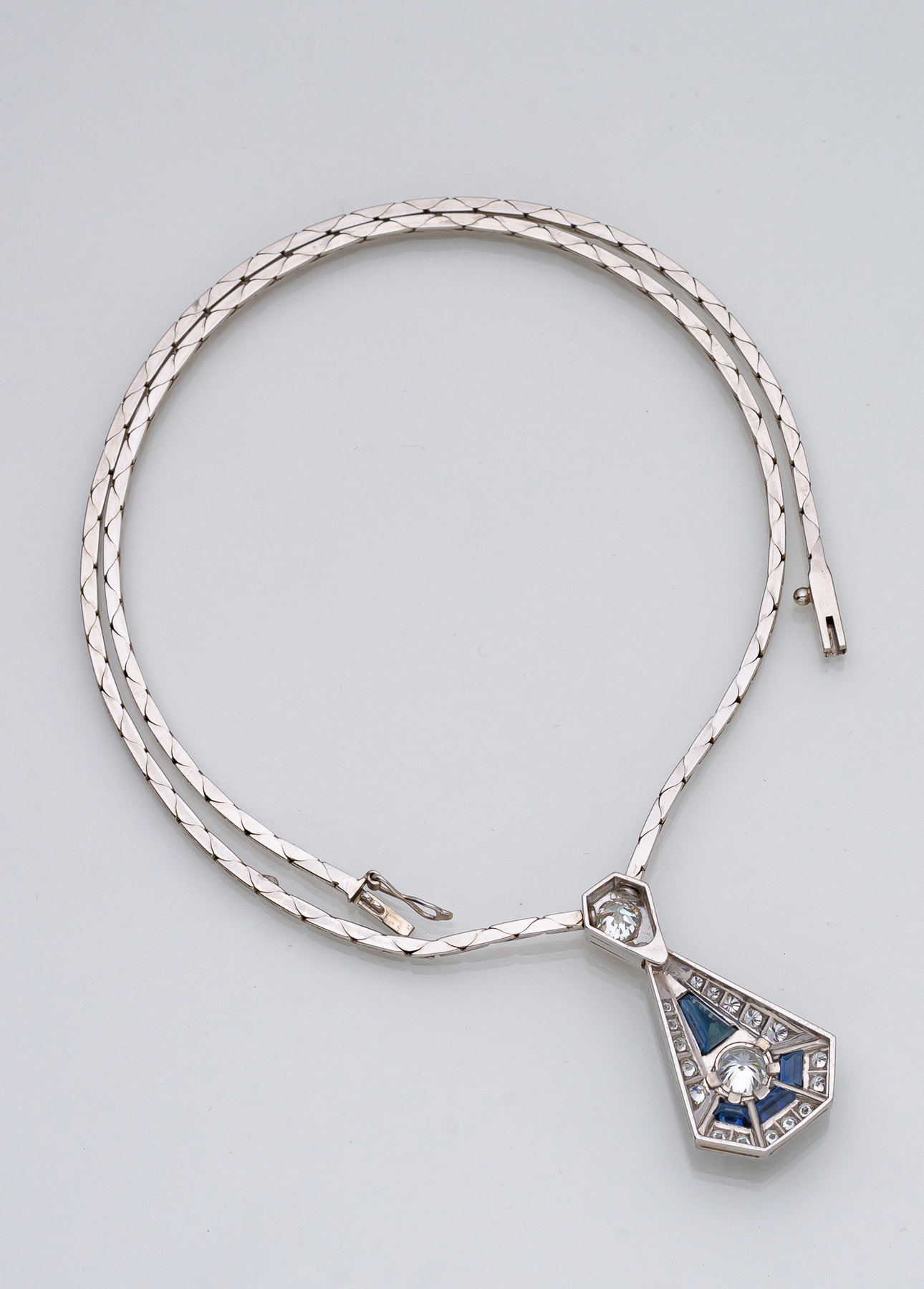 AN ART DECO COLLIER - Image 3 of 3