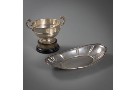 A SILVER CUP WITH WOOD BASE AND AN OVAL DISH - Image 1 of 4