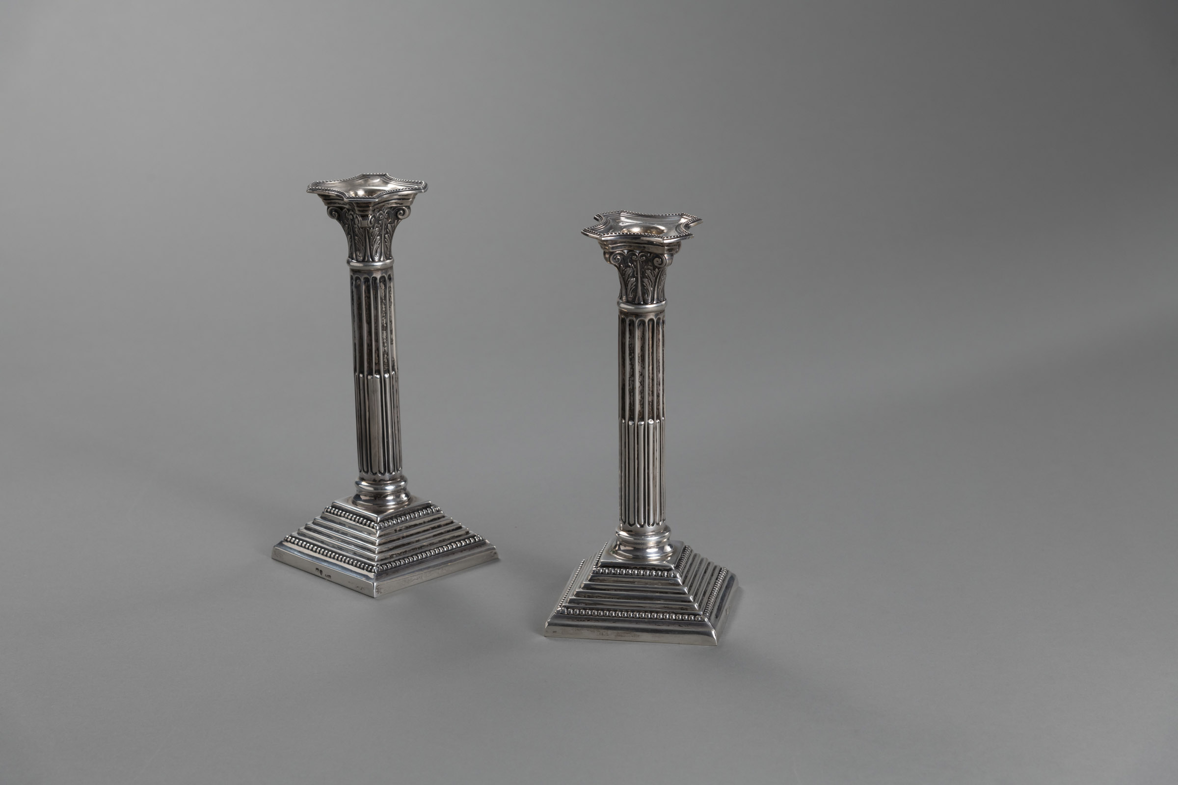 A PAIR OF PORTOGUESE SILVER CANDLESTICKS - Image 2 of 4