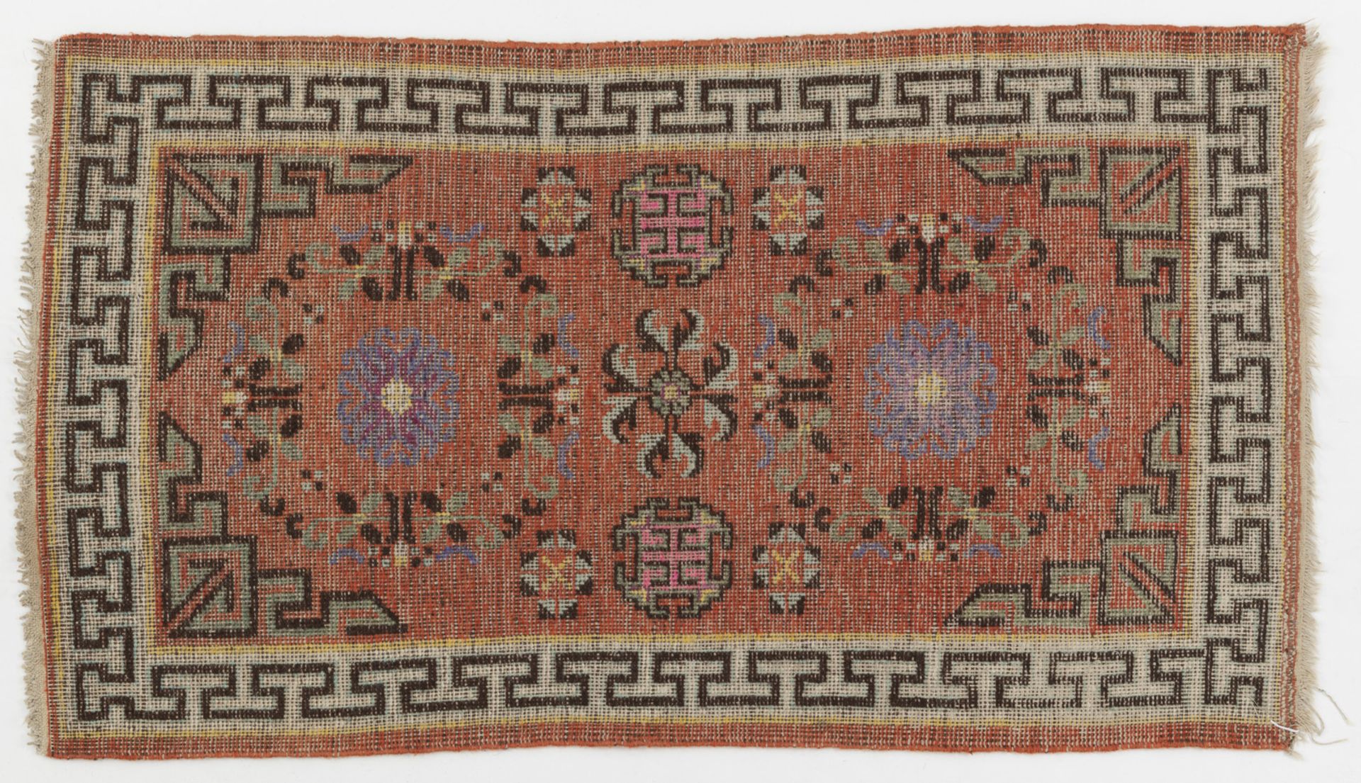 A SMALL CARPET WITH TWO MEDALLIONS - Image 2 of 2