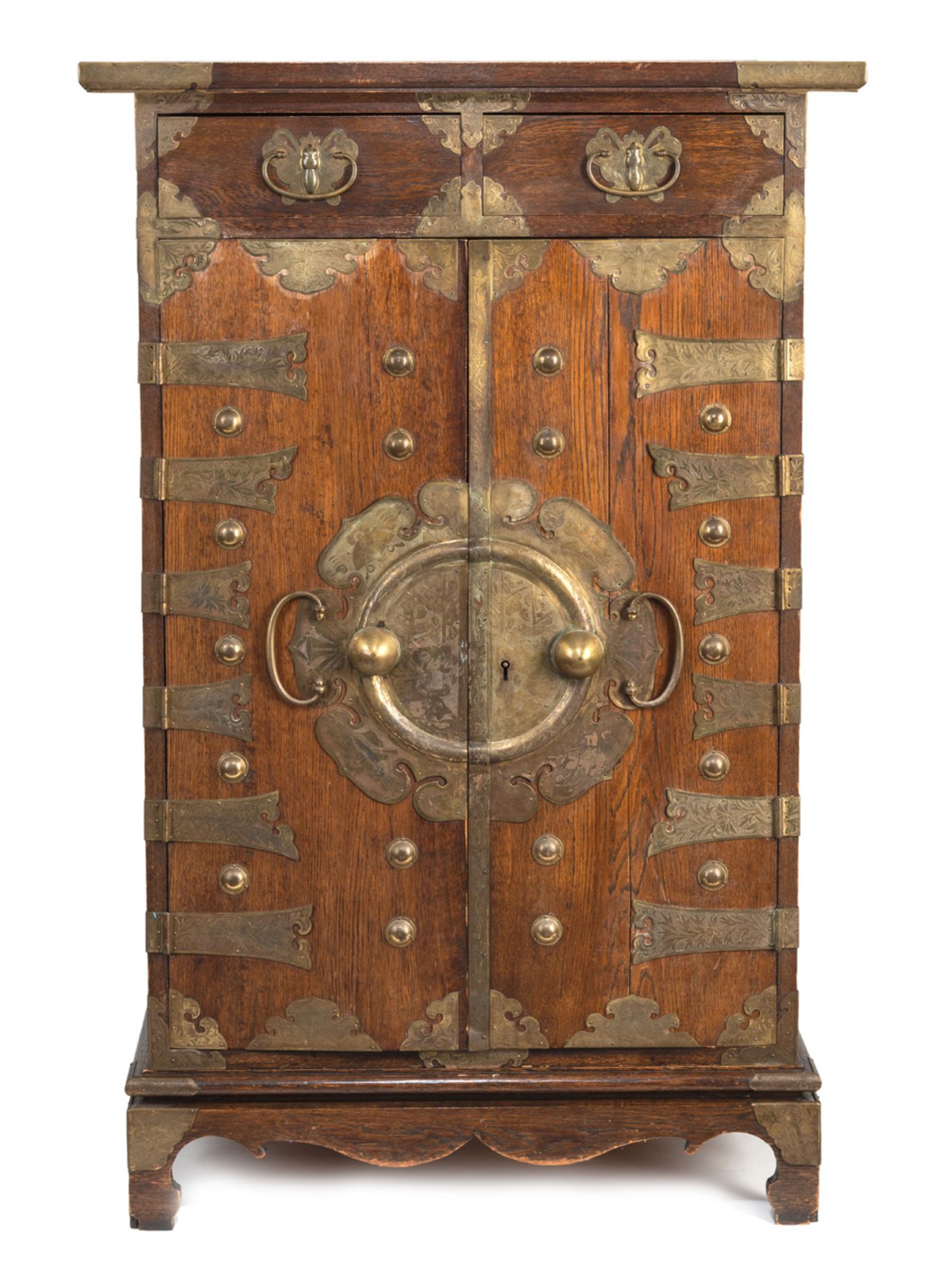 A TWO-DOOR BRASS FITTED WOOD CABINET - Image 2 of 8