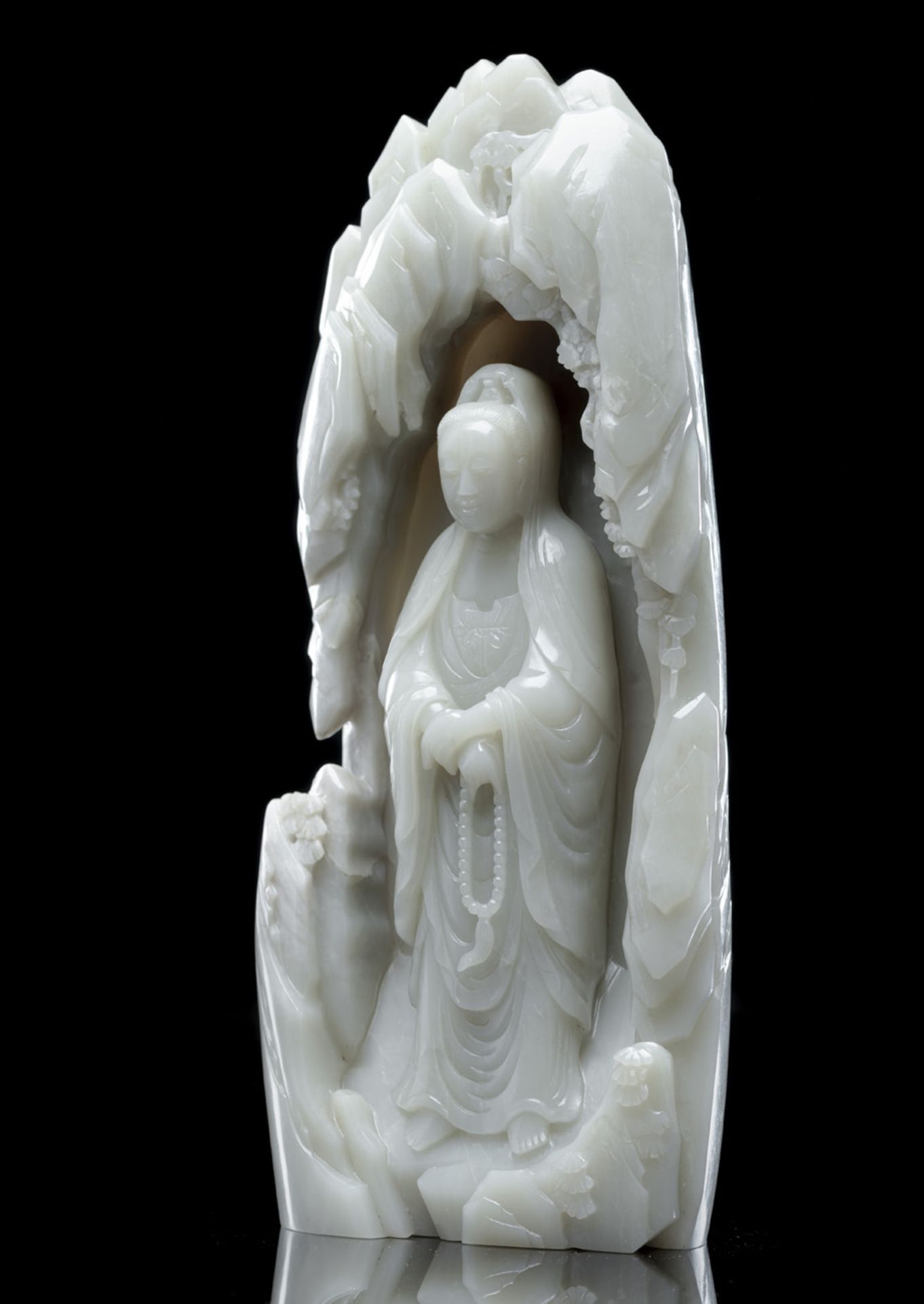 A RARE PALE CELADON JADE FIGURE OF GUANYIN IN A GROTTO - Image 3 of 6
