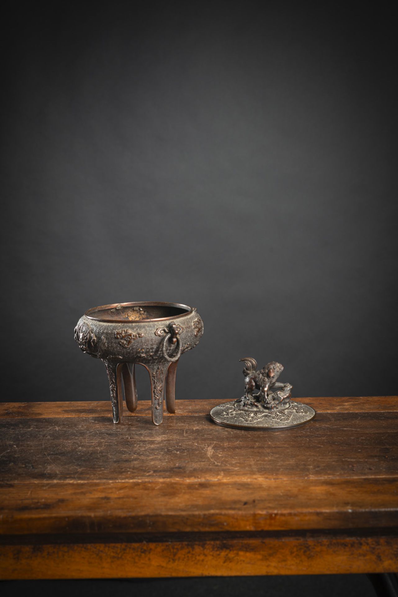 A TRIPOD DRAGON RELIEF BRONZE CENSER AND SHISHI-HANDLED COVER - Image 2 of 5