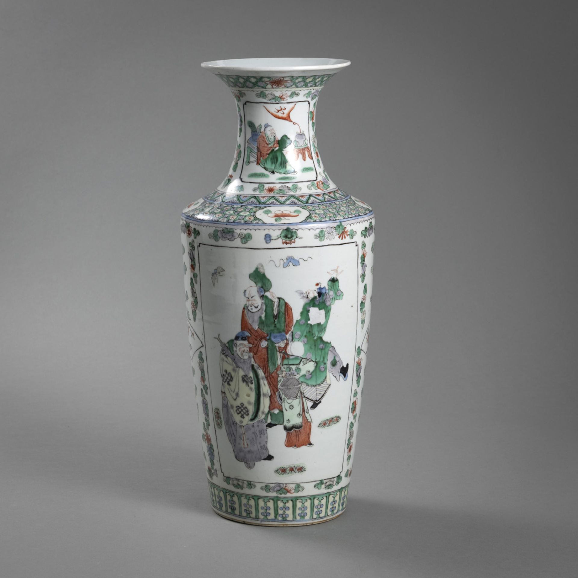 A FAMILLE VERTE VASE WITH THE EIGHT IMMORTALS - Image 5 of 5