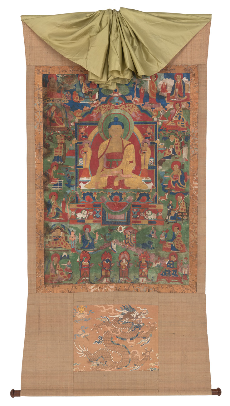 A RARE THANGKA OF BUDDHA SHAKYAMUNI AND THE SIXTEEN ARHATS - Image 3 of 5