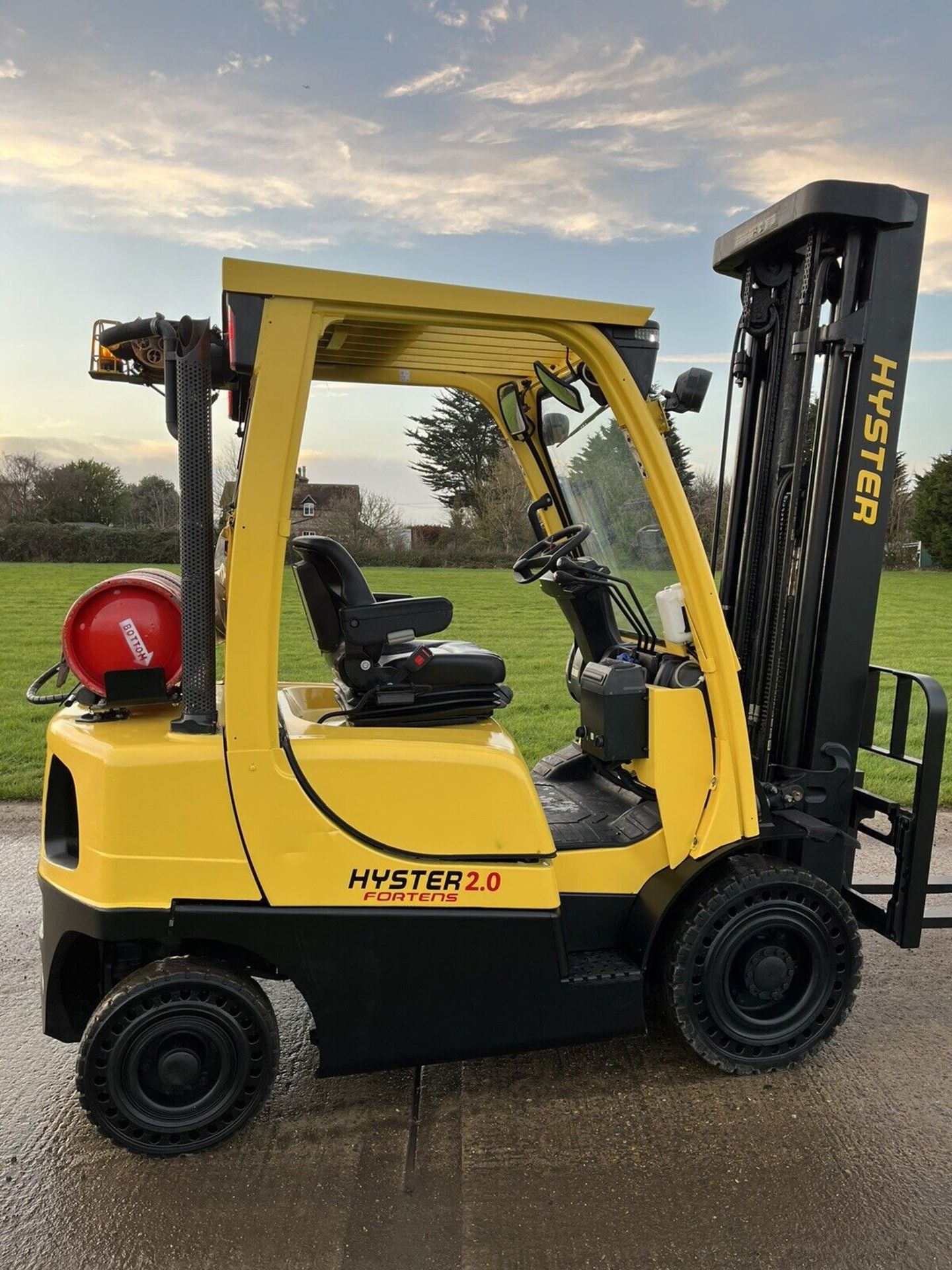 Hyster 2 Tonne Gas Forklift - Image 3 of 6