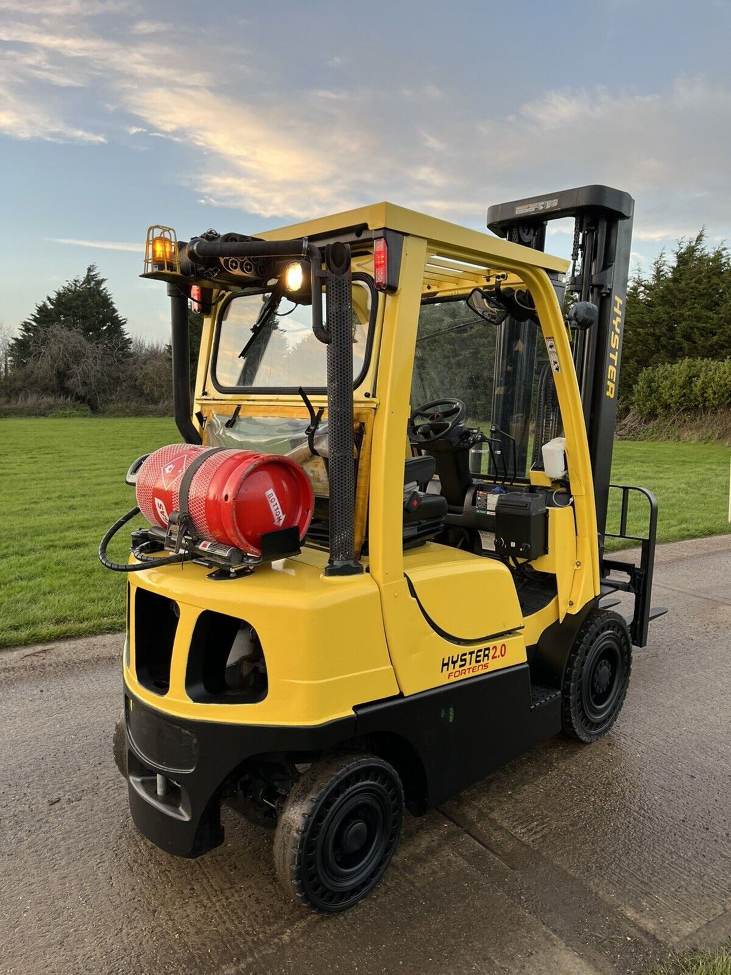 Hyster 2 Tonne Gas Forklift - Image 6 of 6