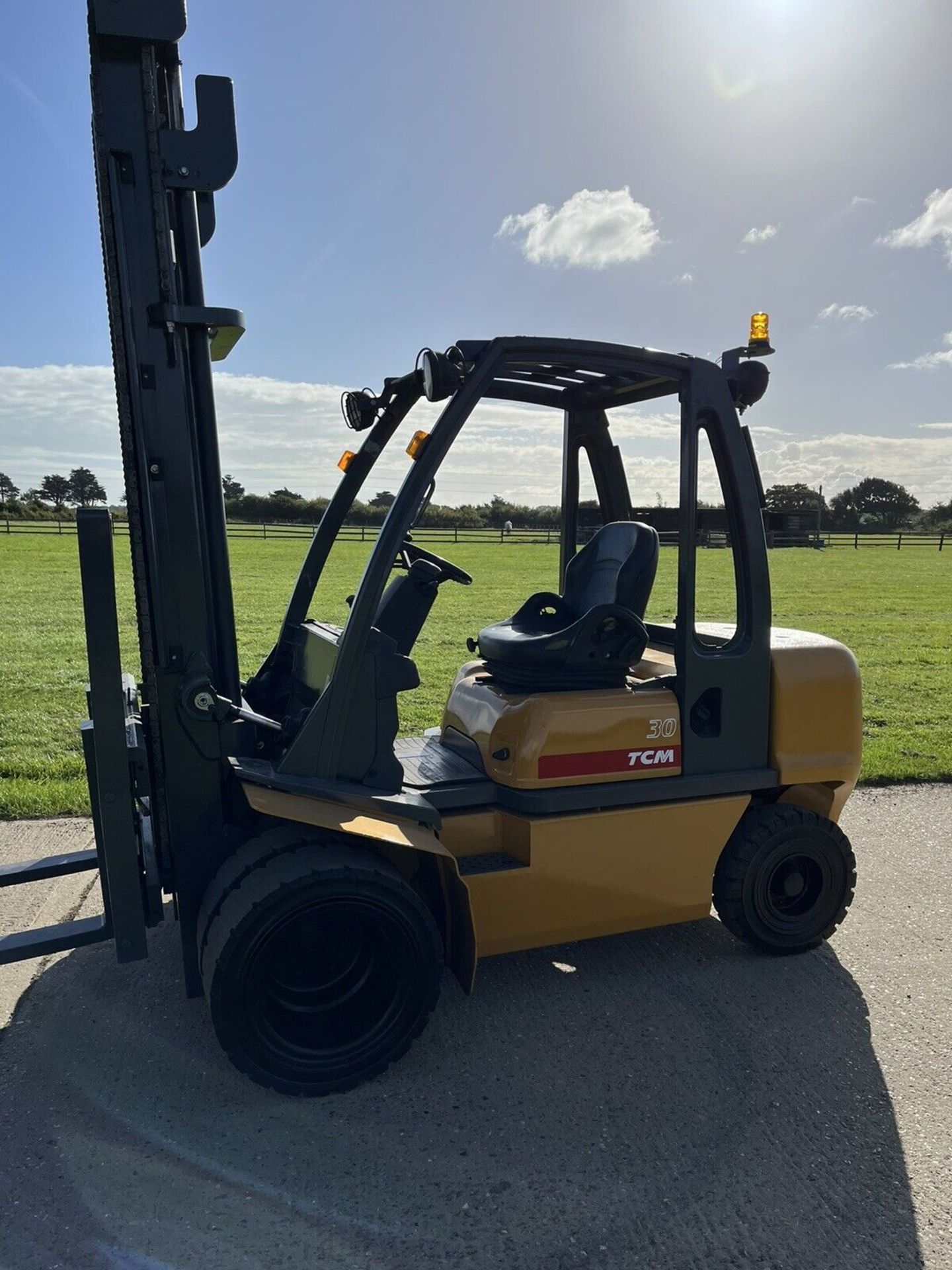 Tcm 3 Diesel Forklift Truck Twin Wheels - Image 2 of 6