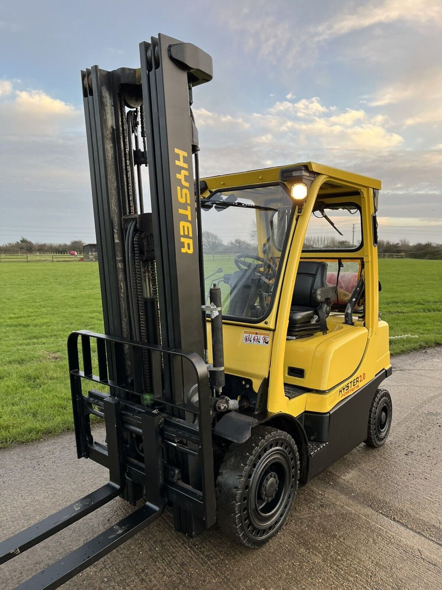 Hyster 2 Tonne Gas Forklift - Image 2 of 6