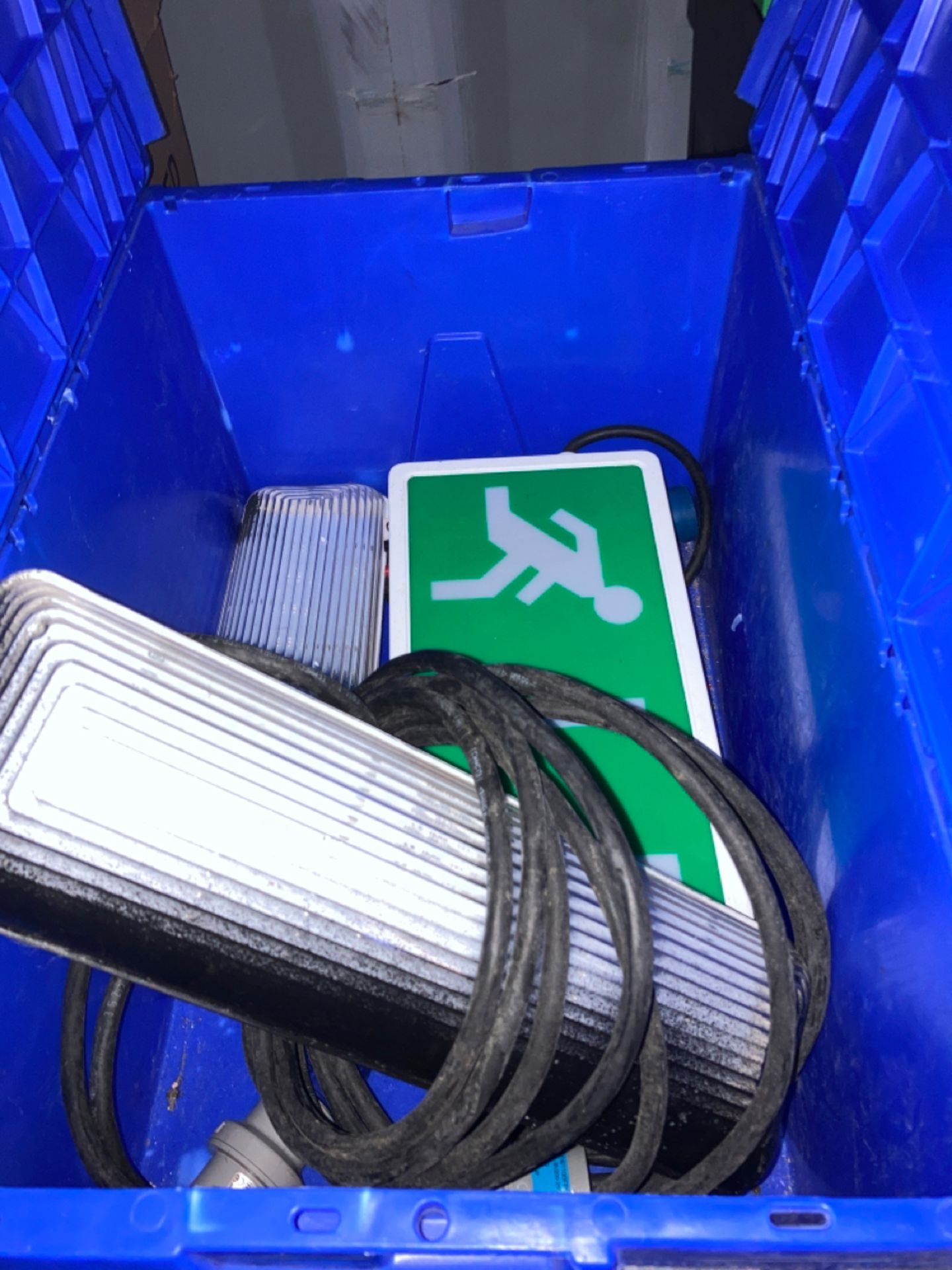Emergency lighting/Fire exit signs - Image 3 of 5