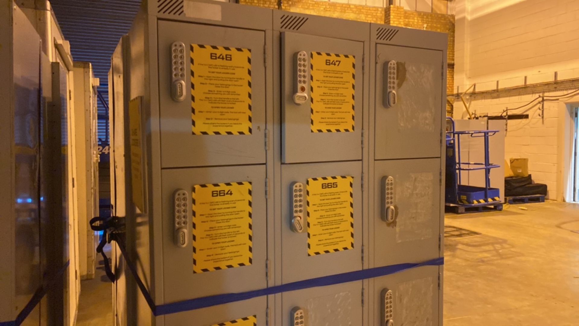 Large Coded Locker Unit - Image 2 of 4