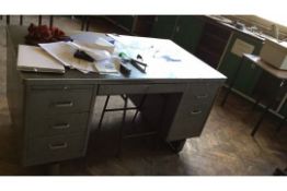 Vintage work table/Desk