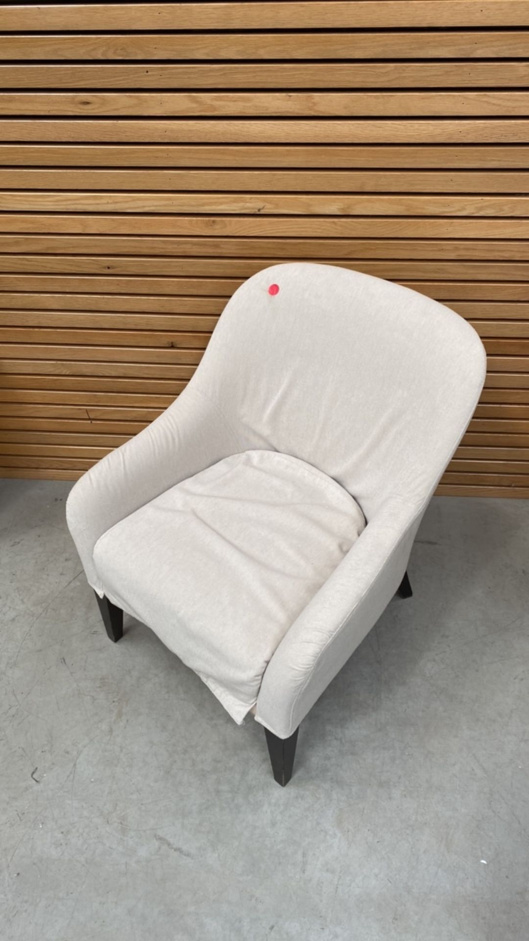 Cream Upholstered Armchair X1 - Image 3 of 3