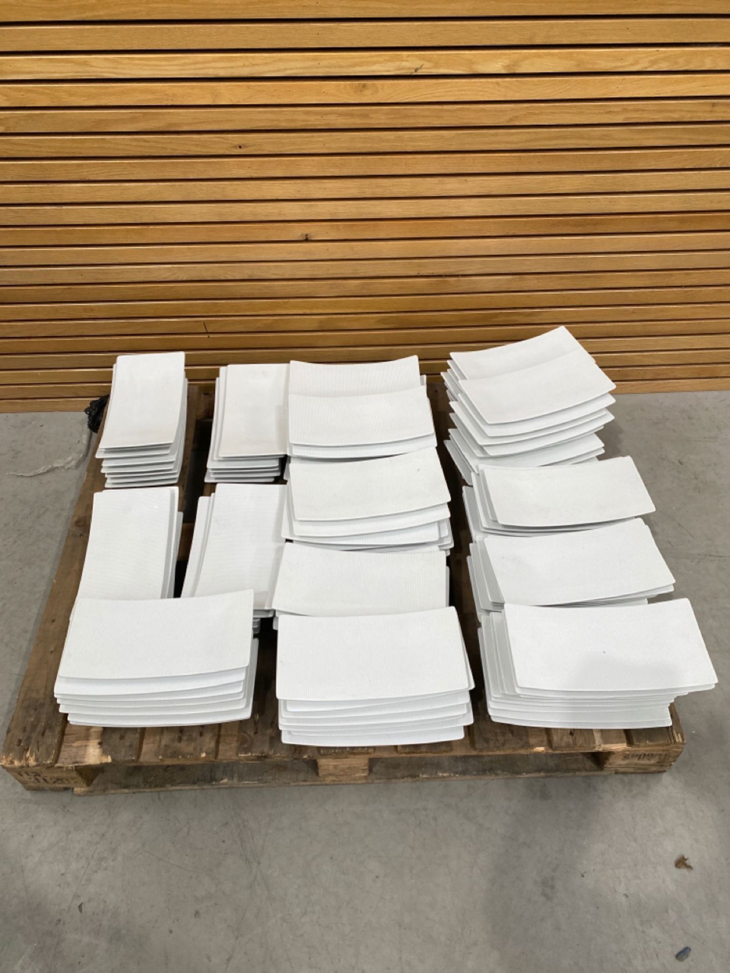 Quantity of Rene Ozorio Aura Plates