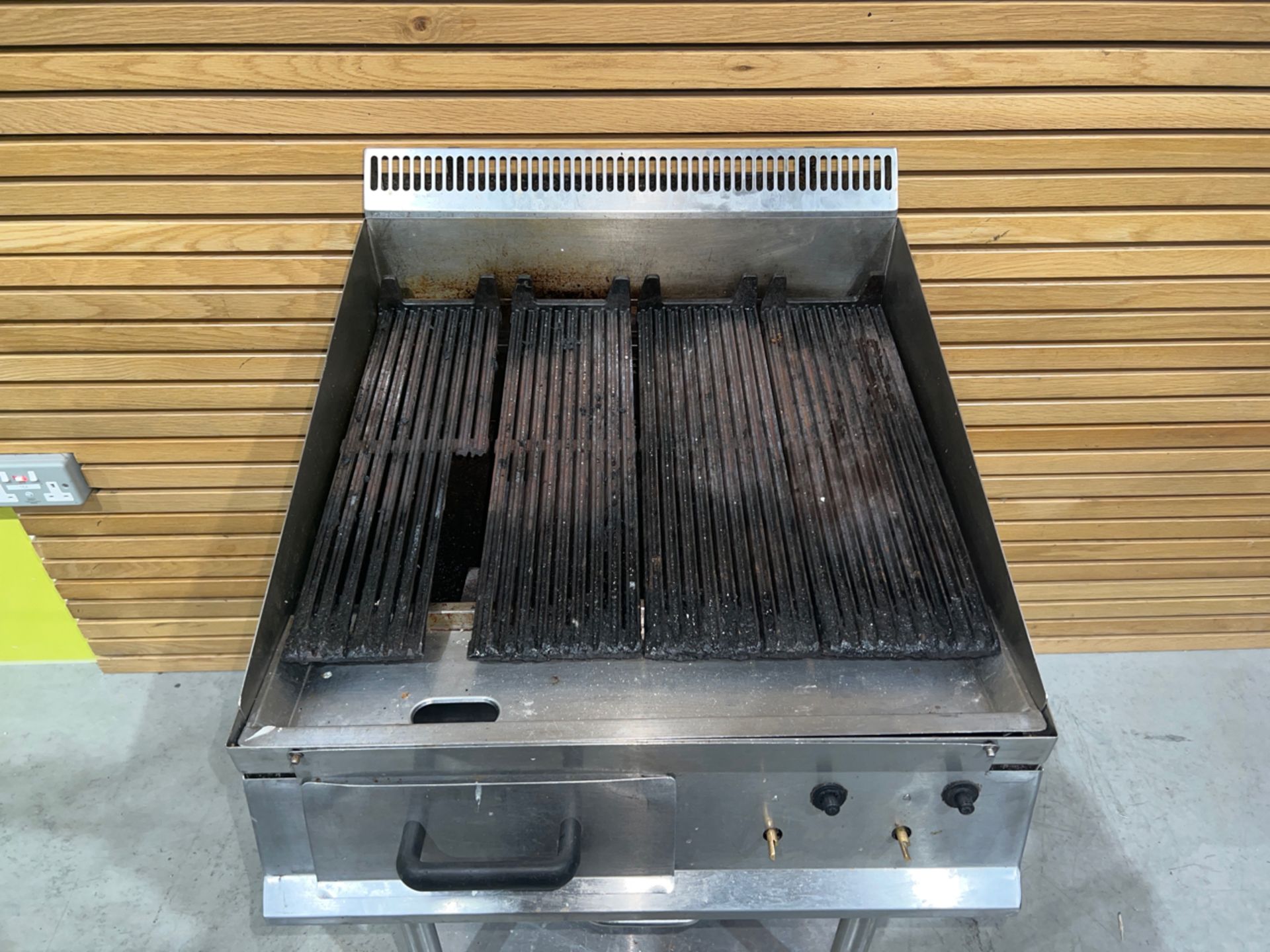 Unbranded Single Gas Grill - Image 2 of 3
