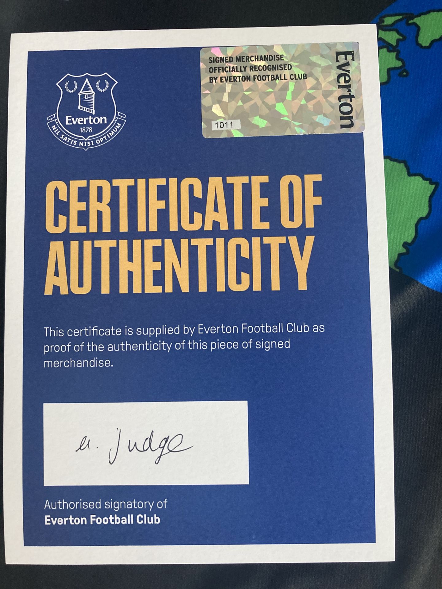 Limited Edition Signed Shirt – Everton Football Club Men’s First Team - Image 2 of 3