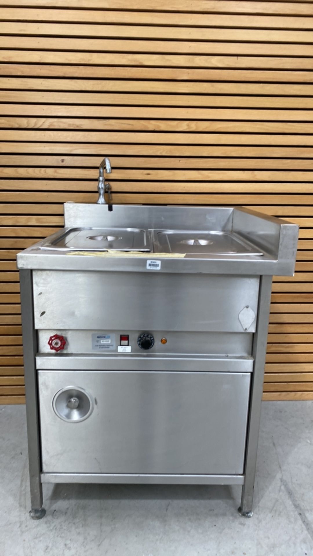 Wetwell Bain Marie with Tap