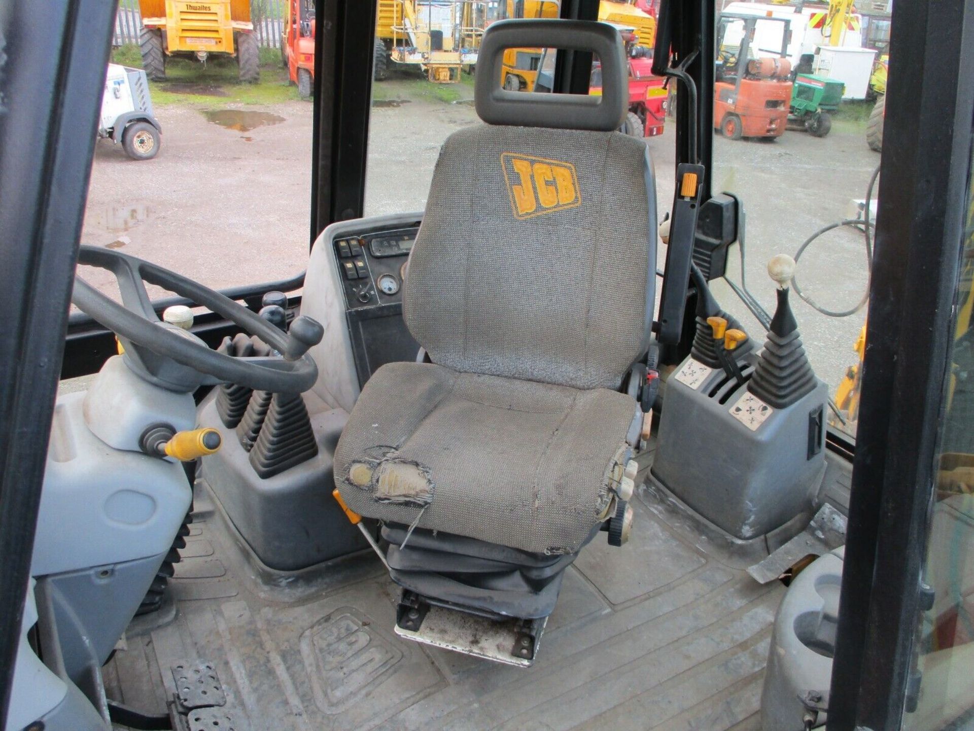 JCB 3CX Project 12 backhoe digger excavator wheeled loader manual gearbox 4X4 v5 - Image 2 of 12