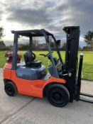 Toyota 2.5 Tonne Gas Forklift Container Spec