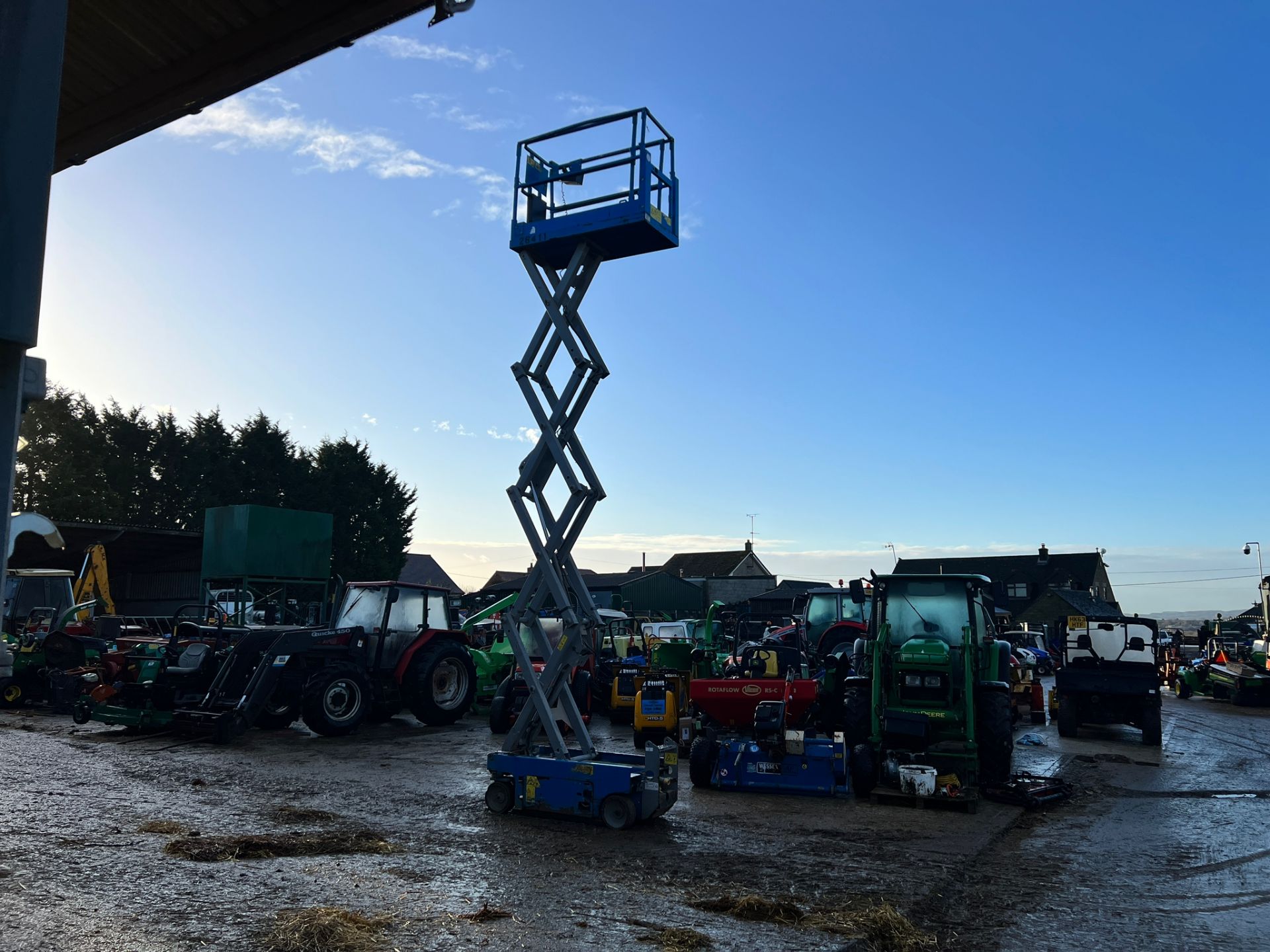 Genie GS1930 Electric Scissor Lift - Image 7 of 15