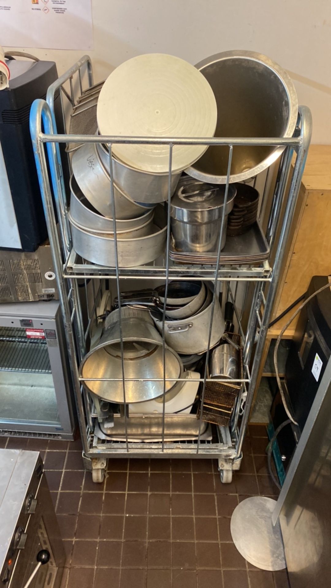 Miscellaneous Kitchen Equipment - Image 2 of 4